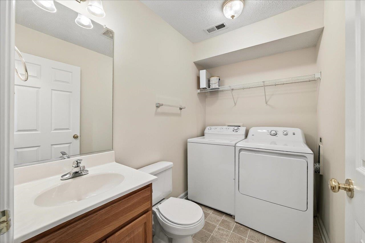 2455 TWIN GABLES CT Unit: 2455