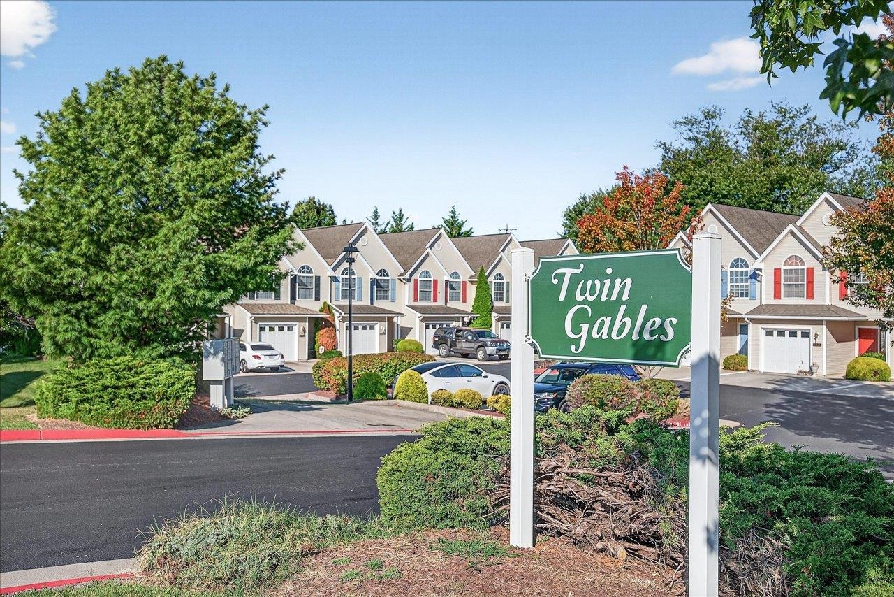 2455 TWIN GABLES CT Unit: 2455