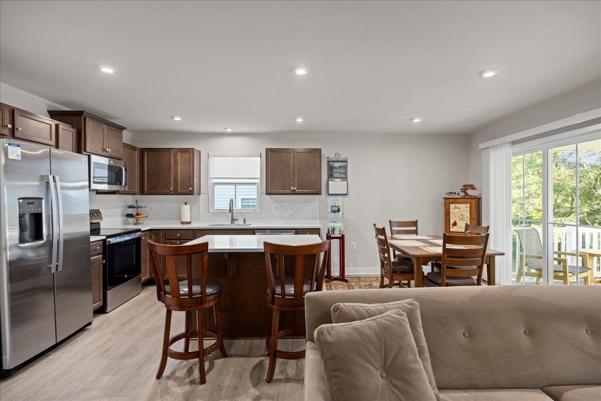 4025 MAYFIELD RD