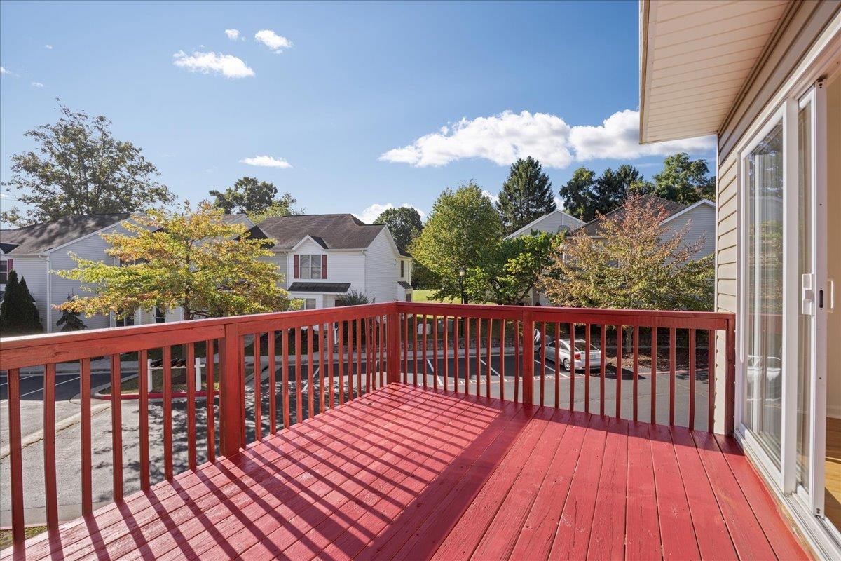 2387 KING ARTHURS CT