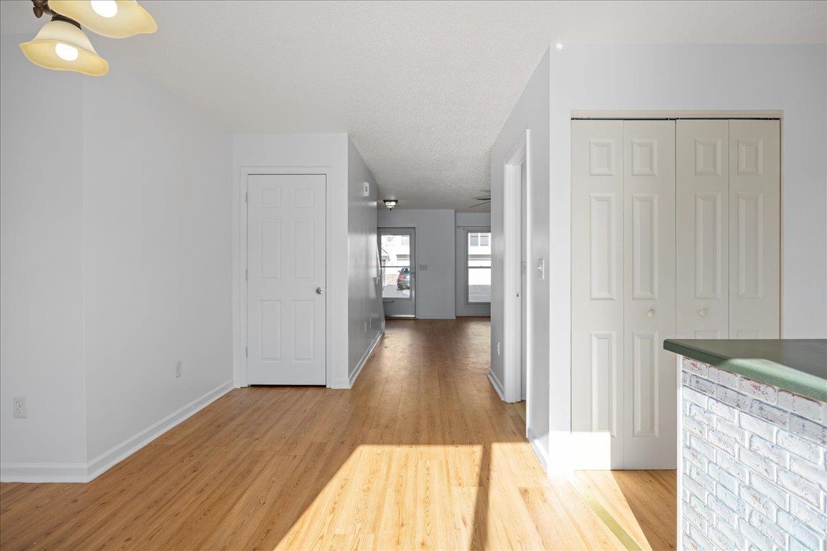 2387 KING ARTHURS CT