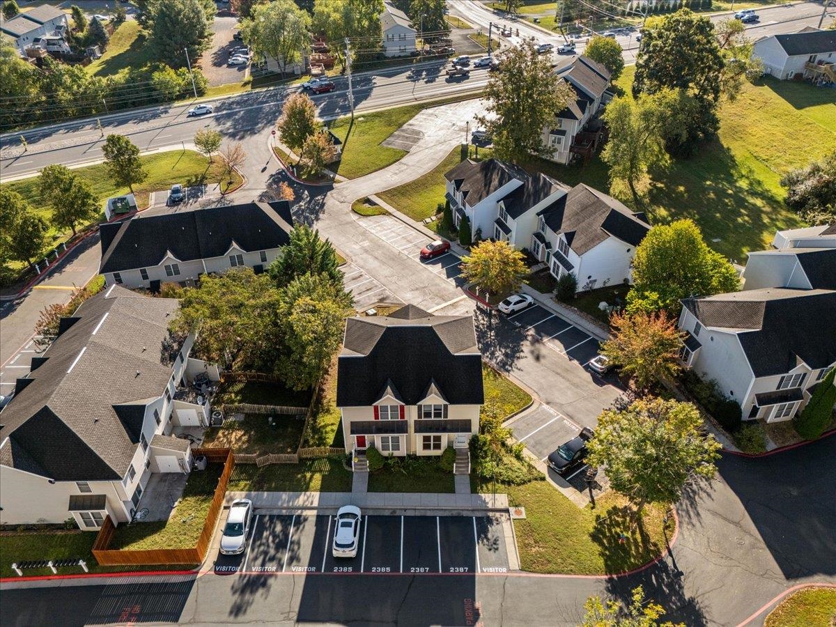 2387 KING ARTHURS CT