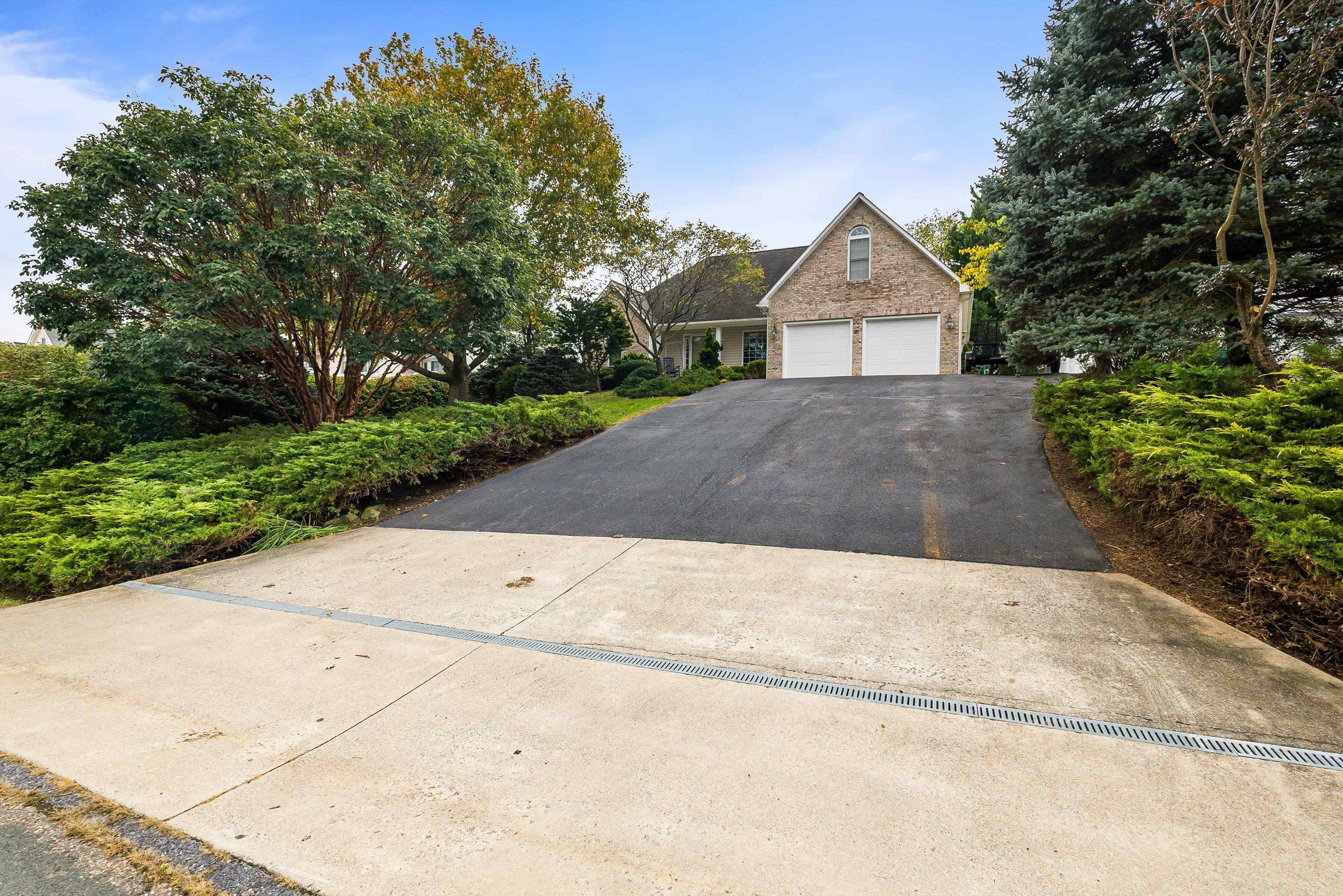 243 NORTHVIEW DR