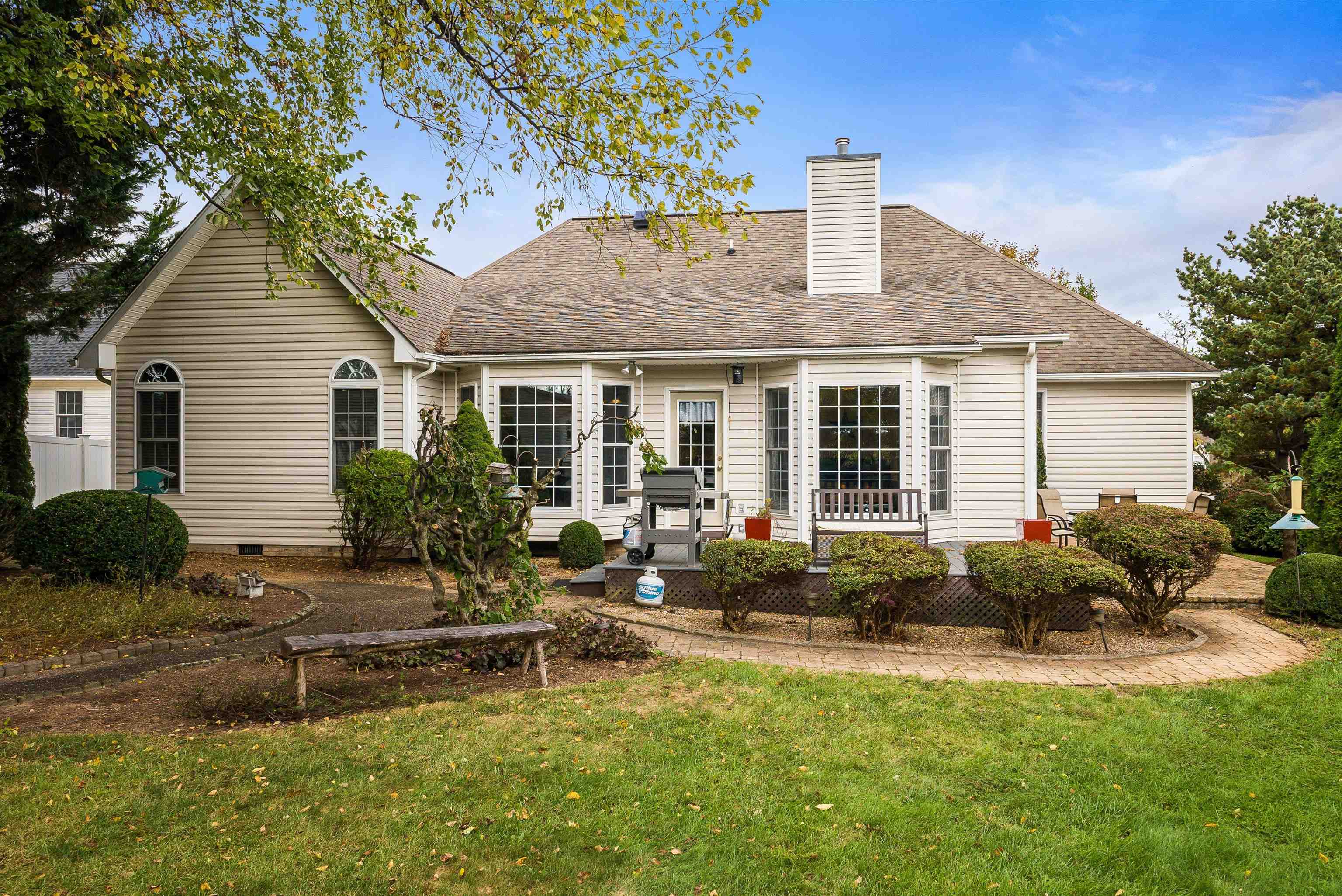 243 NORTHVIEW DR