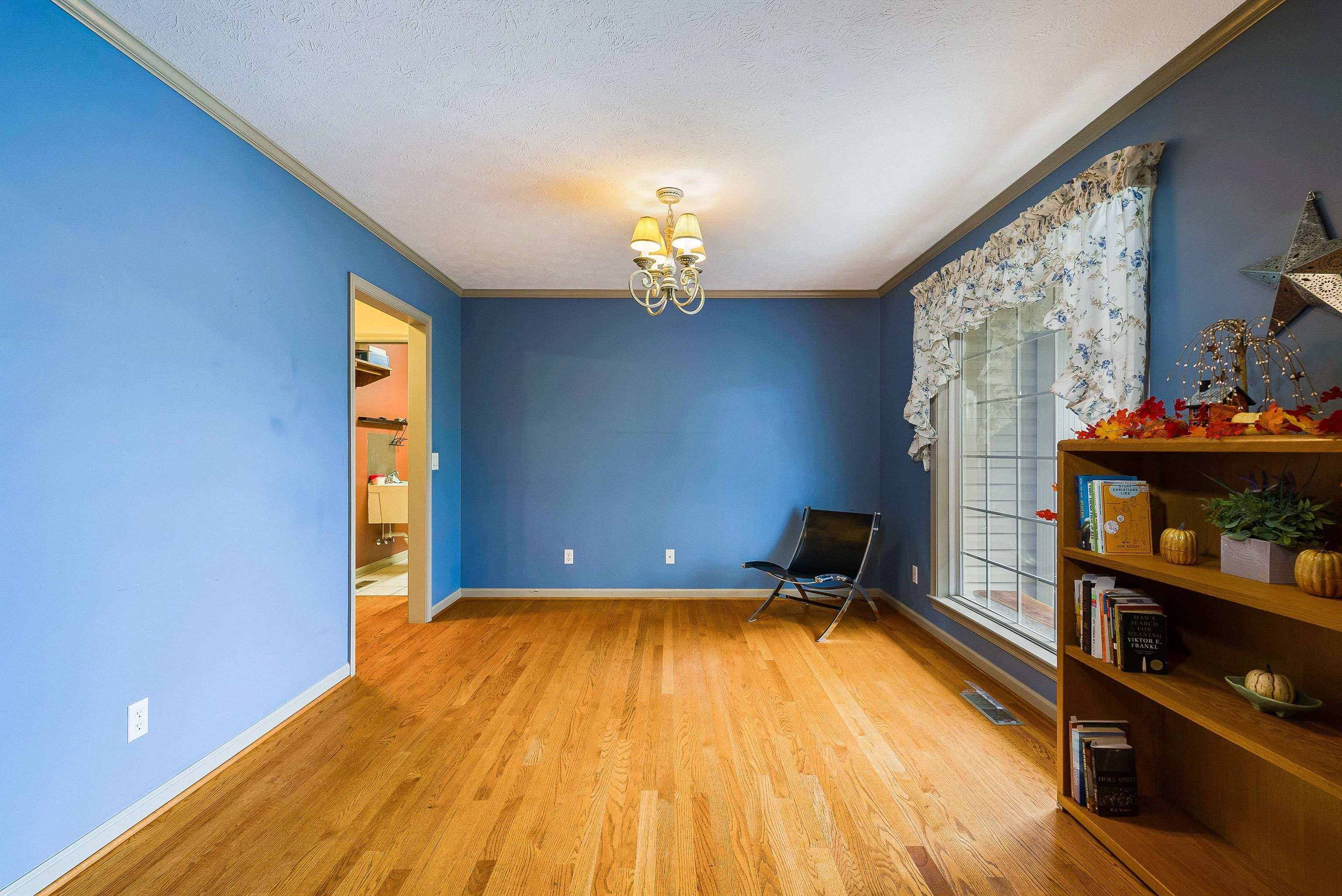 243 NORTHVIEW DR