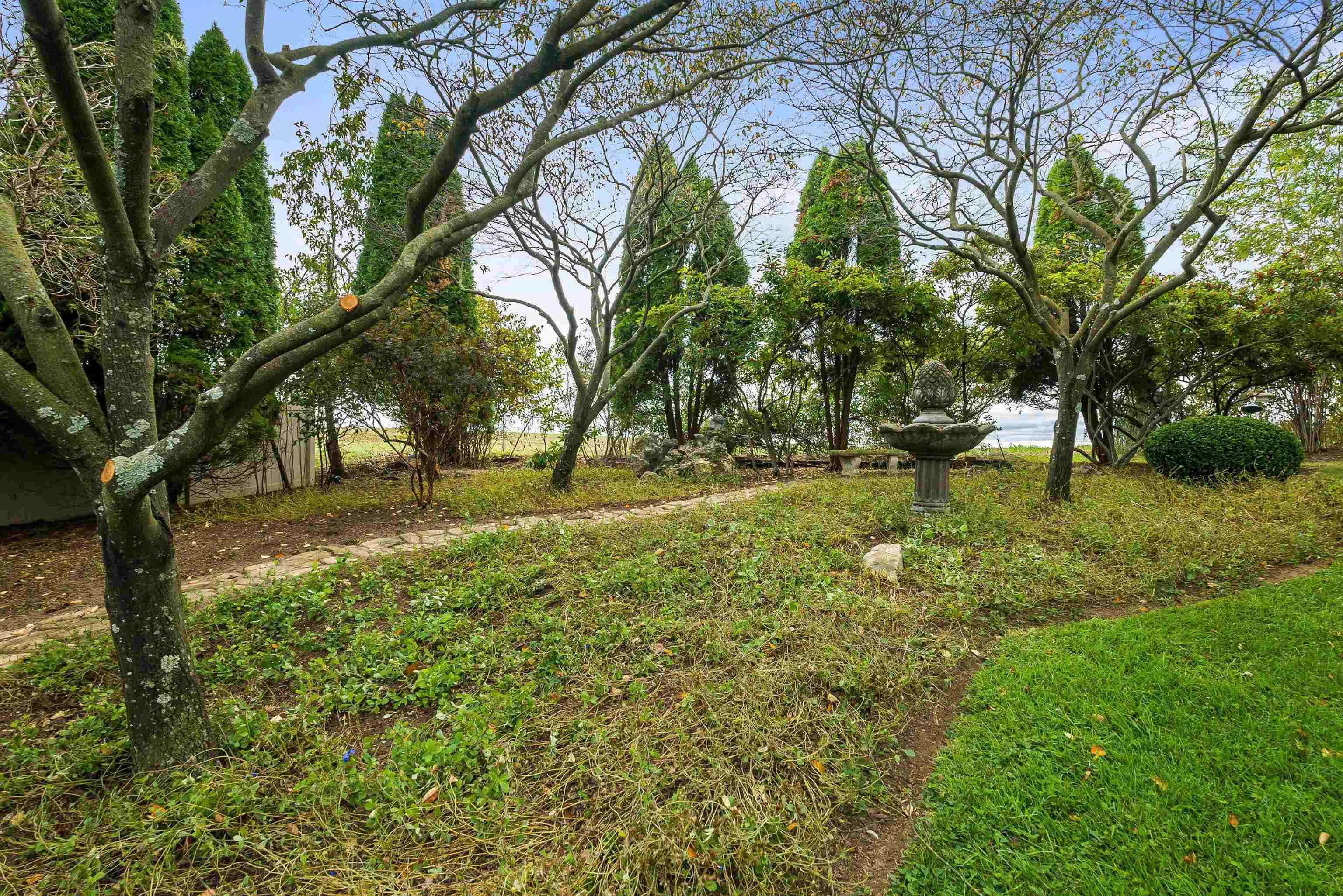 243 NORTHVIEW DR