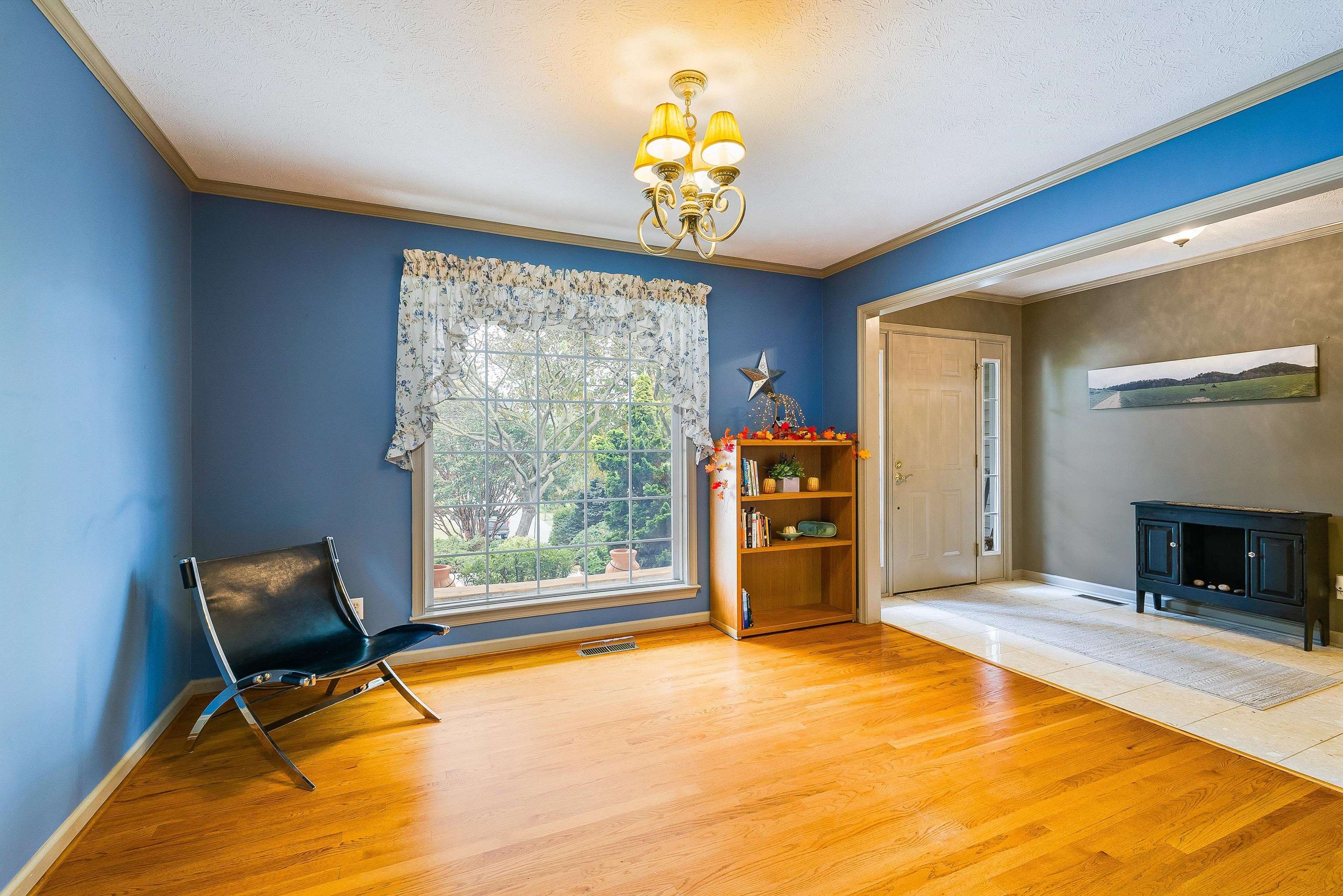 243 NORTHVIEW DR