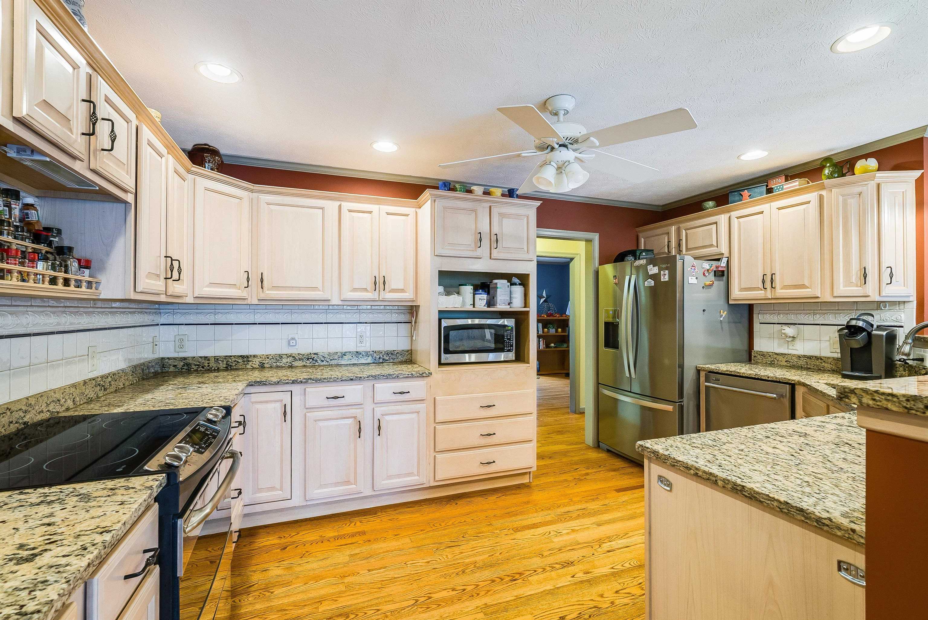 243 NORTHVIEW DR