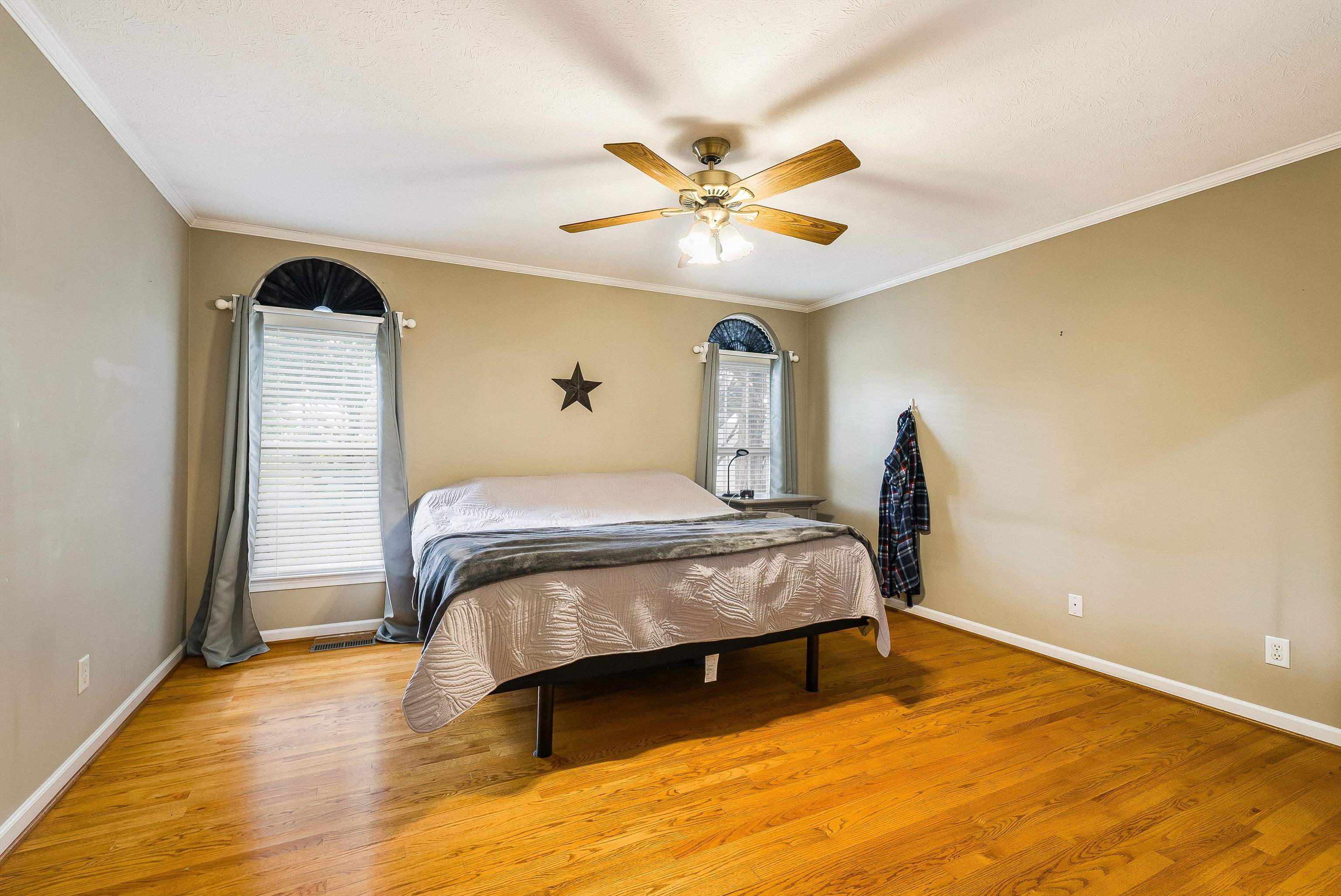 243 NORTHVIEW DR
