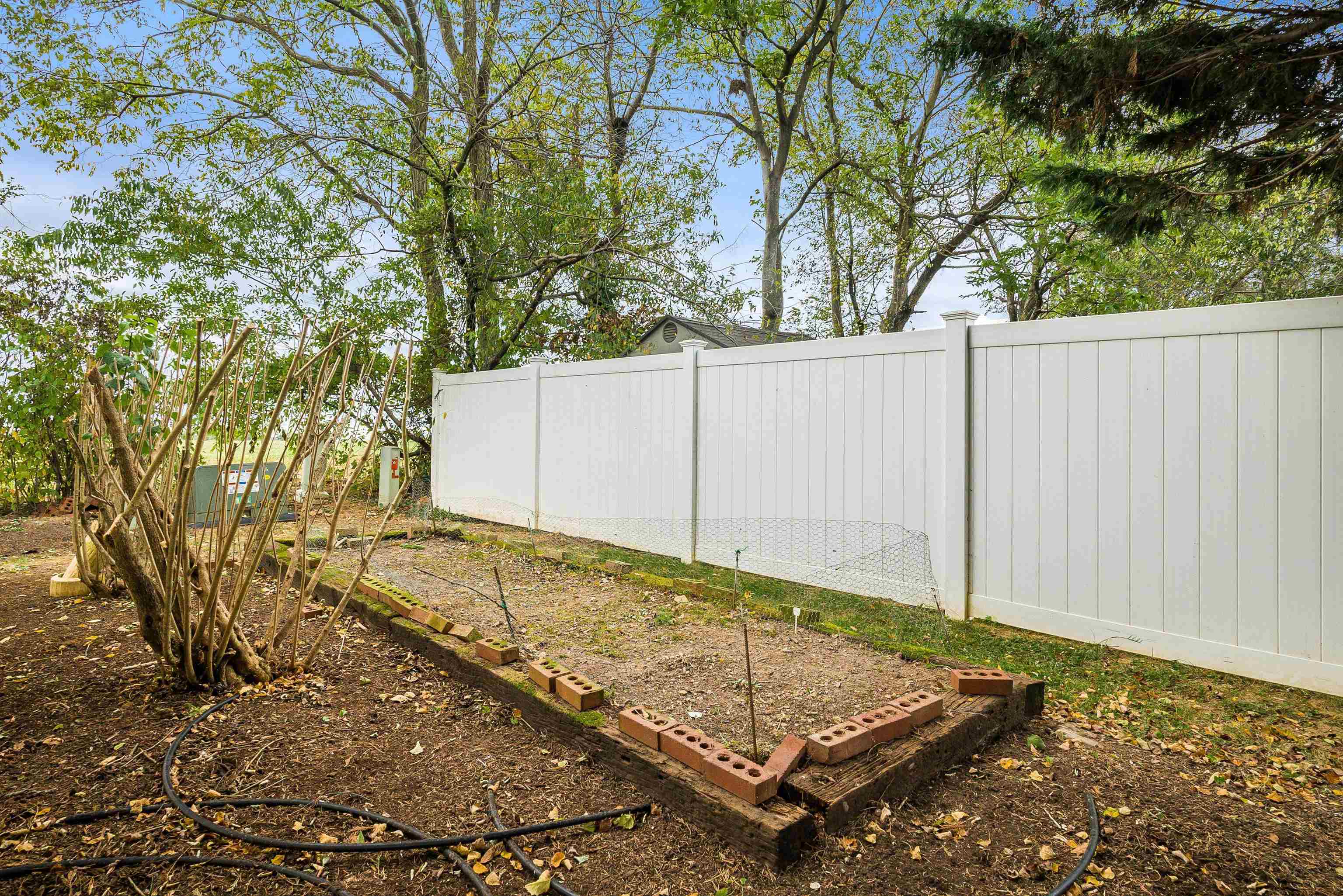 243 NORTHVIEW DR