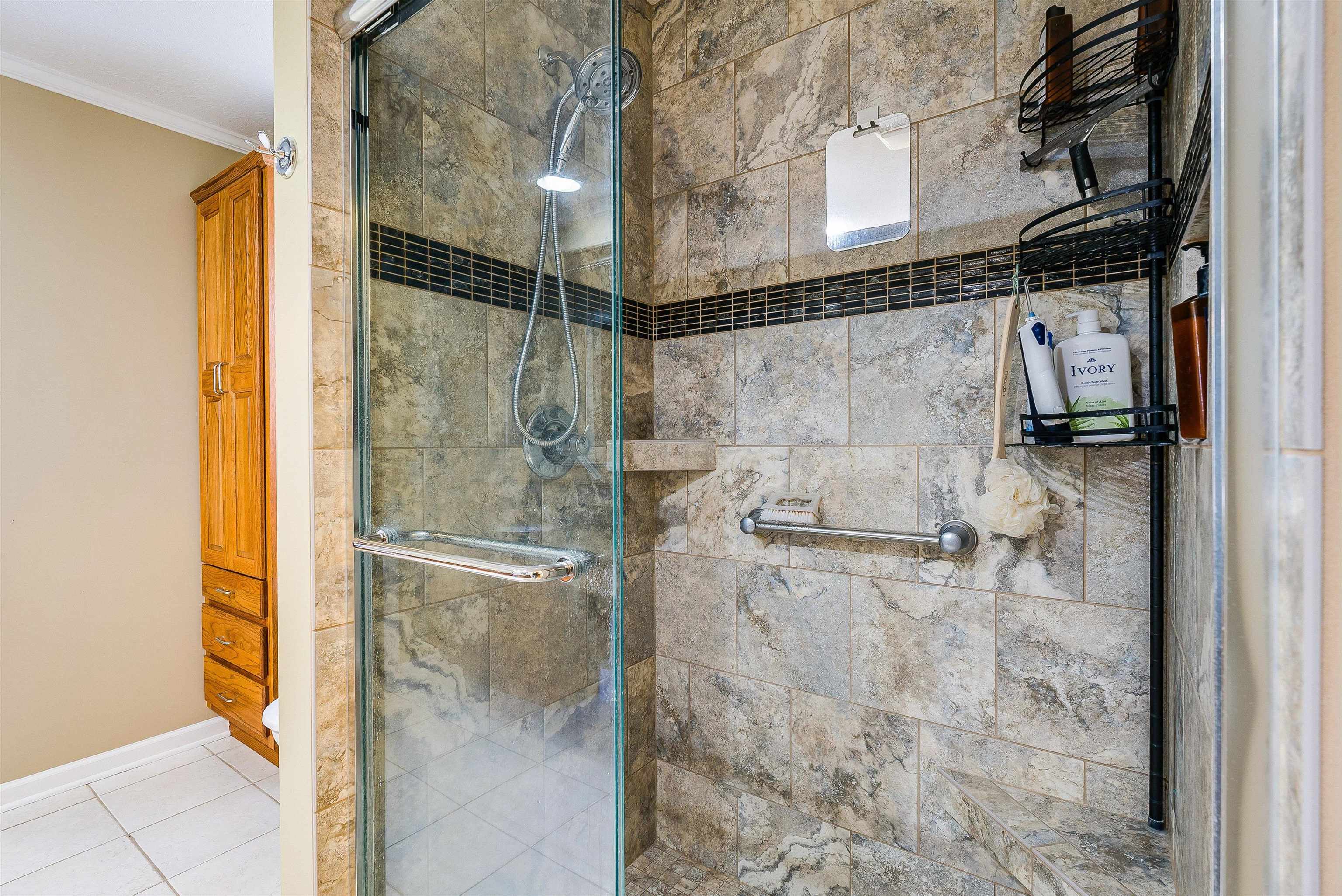 243 NORTHVIEW DR