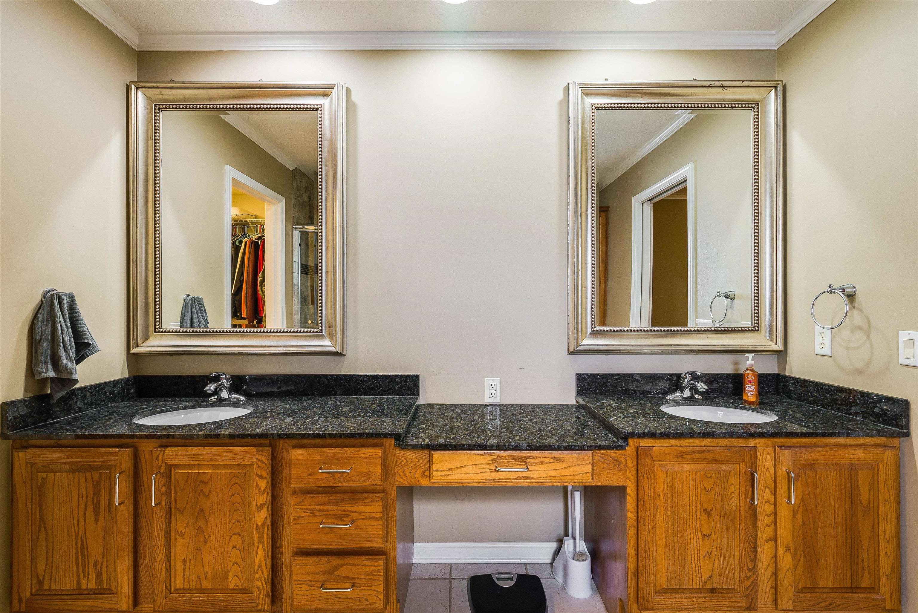 243 NORTHVIEW DR