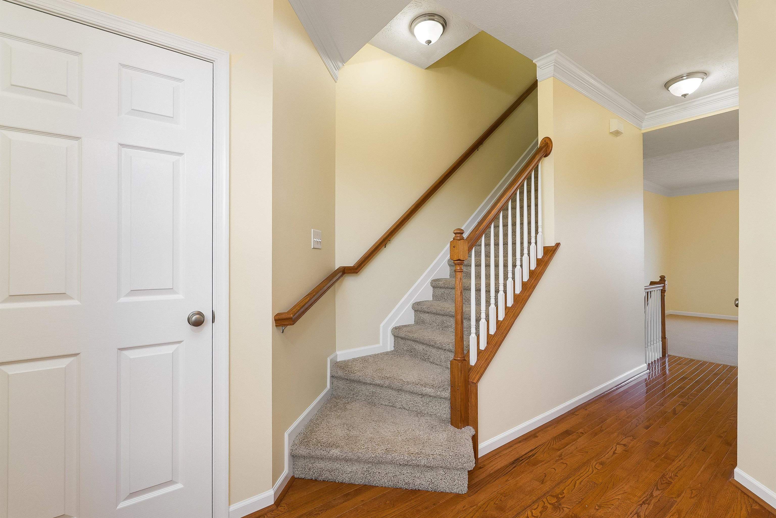 1439 FLOWING SPRING LN