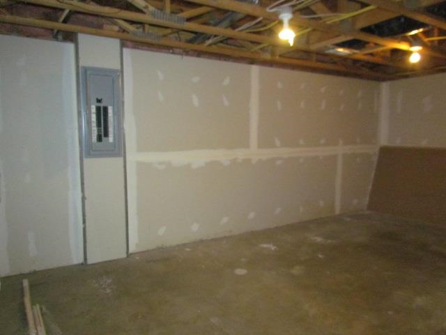 2976 CRYSTAL SPRING LN