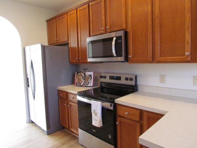 2976 CRYSTAL SPRING LN