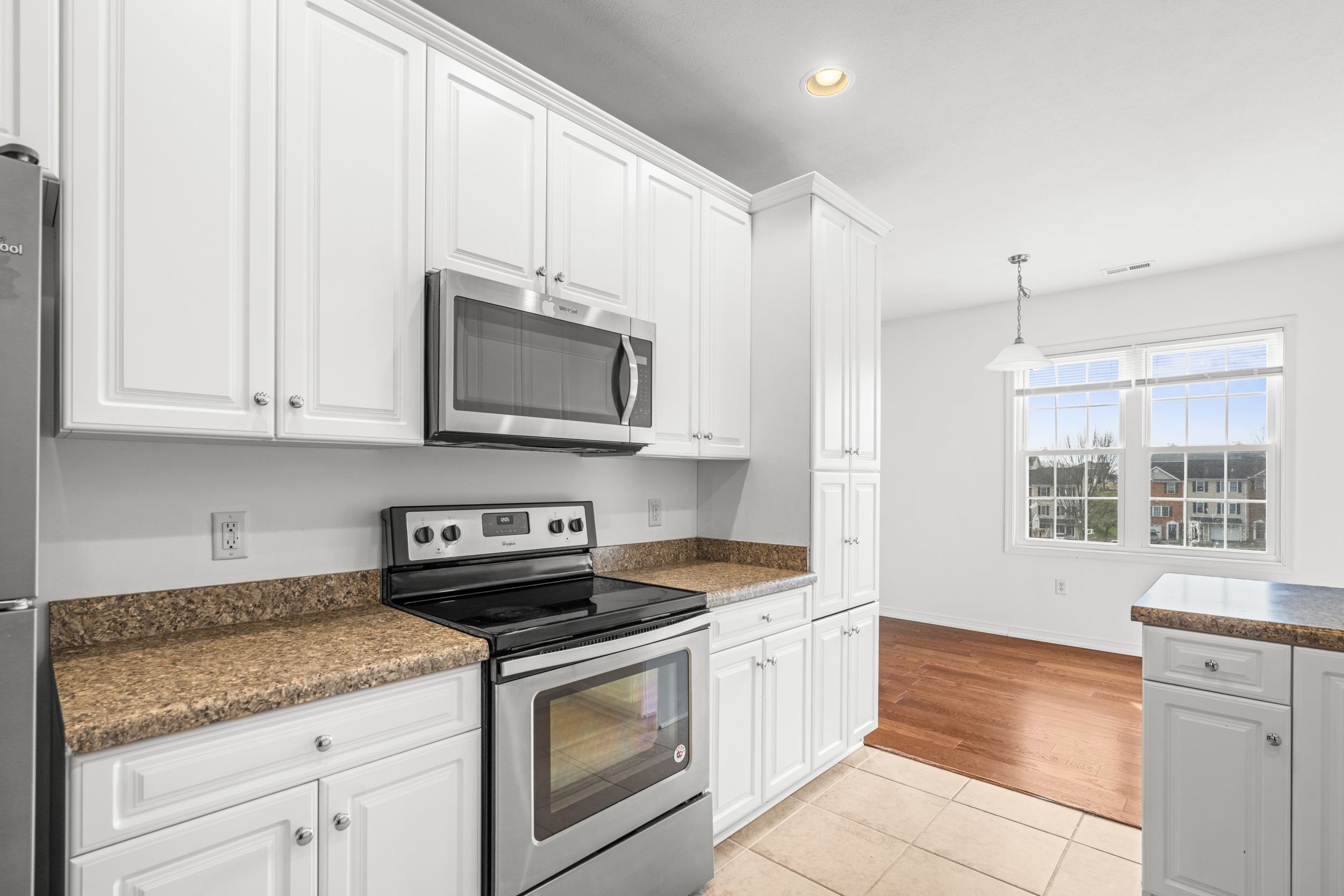 2911 DIAMOND SPRING LN