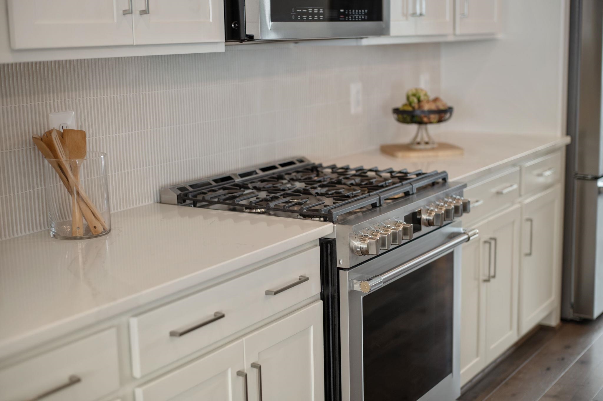 3221 PRESTON SHORE DR Unit: 19E