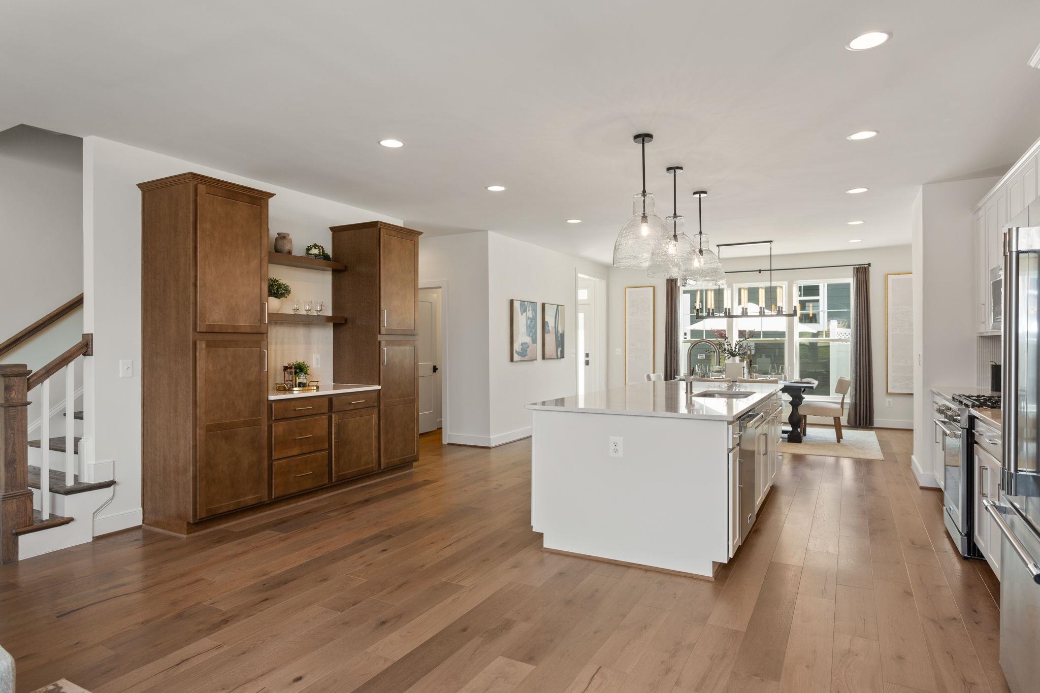 3221 PRESTON SHORE DR Unit: 19E
