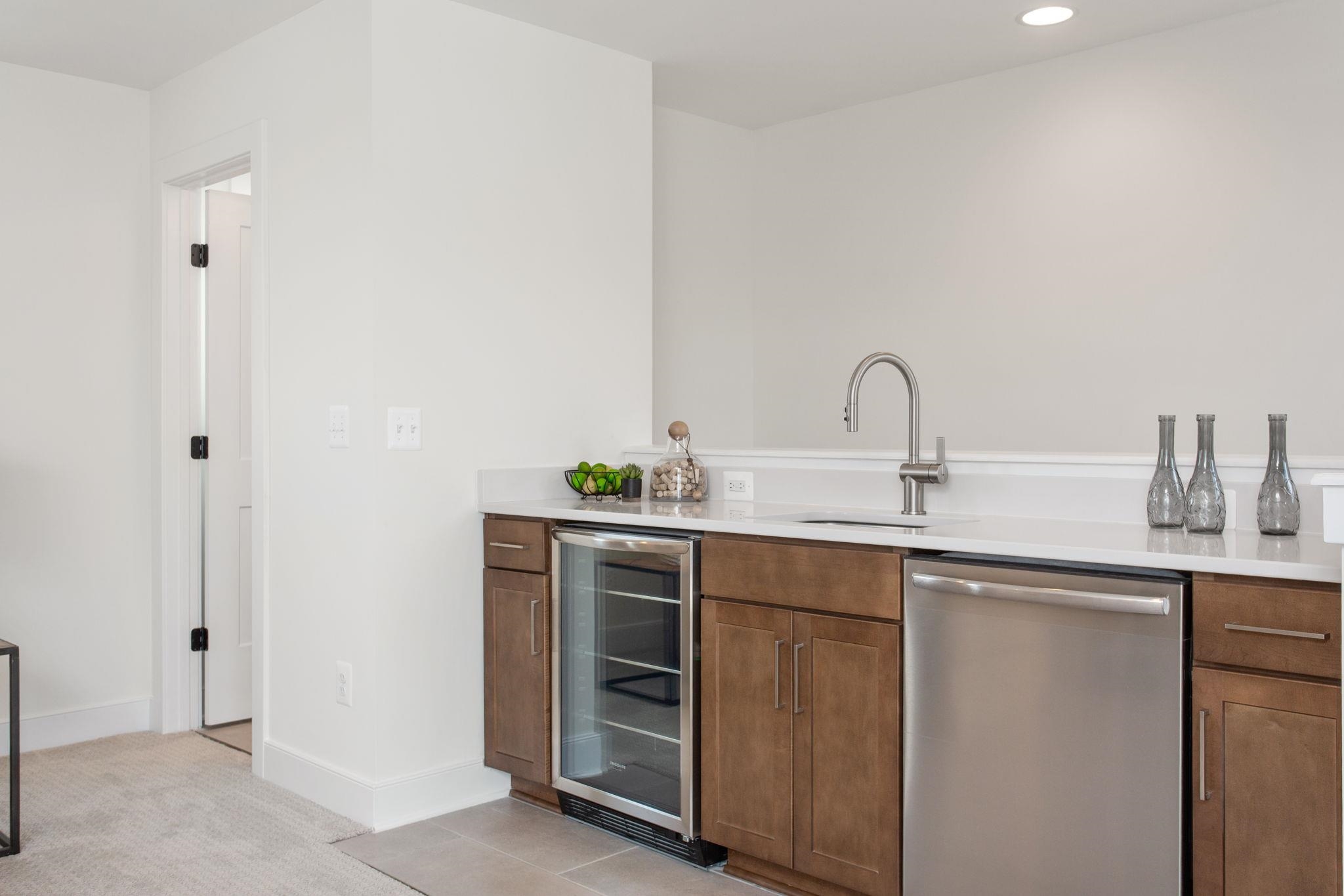 3221 PRESTON SHORE DR Unit: 19E
