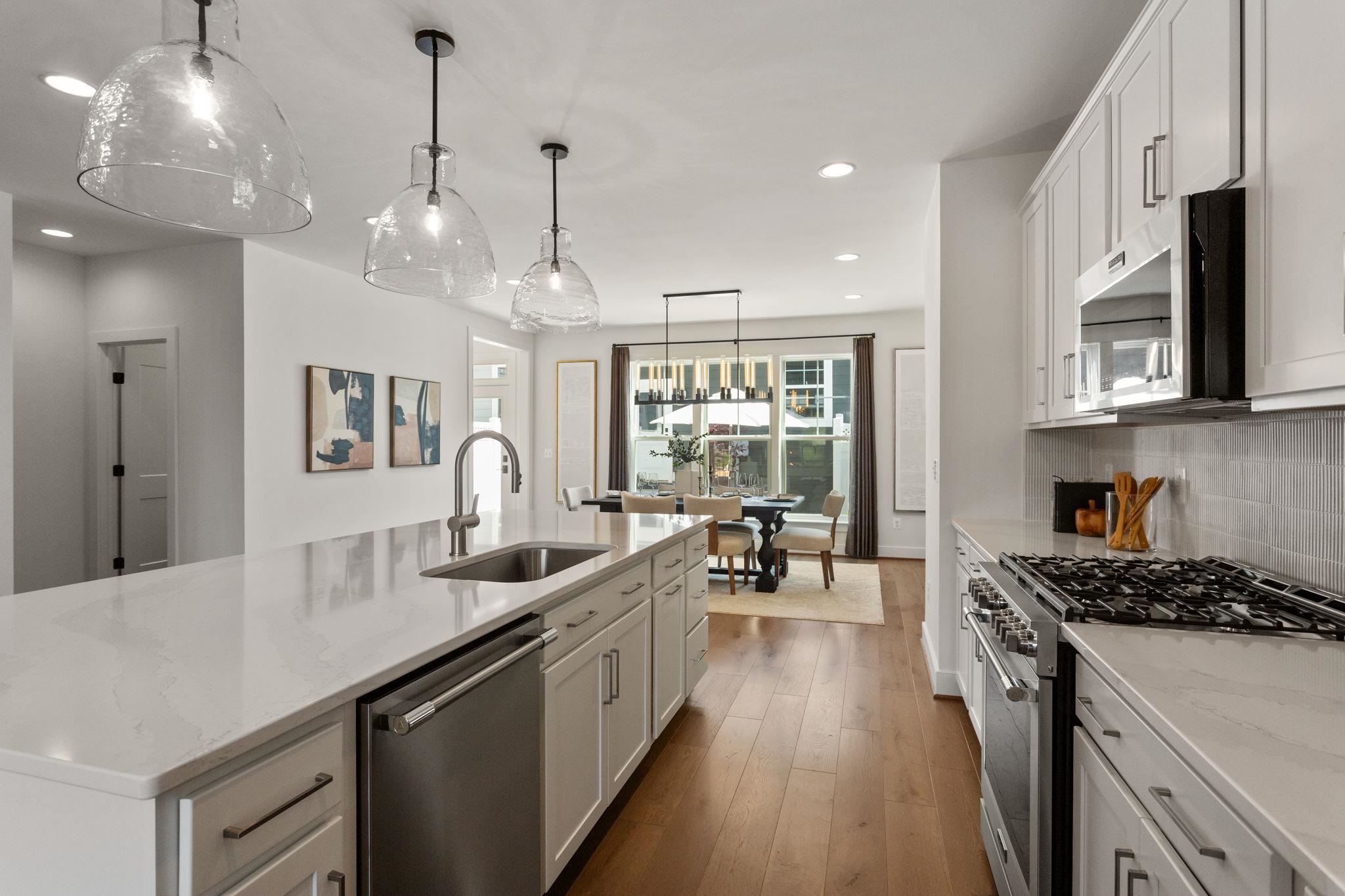 3221 PRESTON SHORE DR Unit: 19E