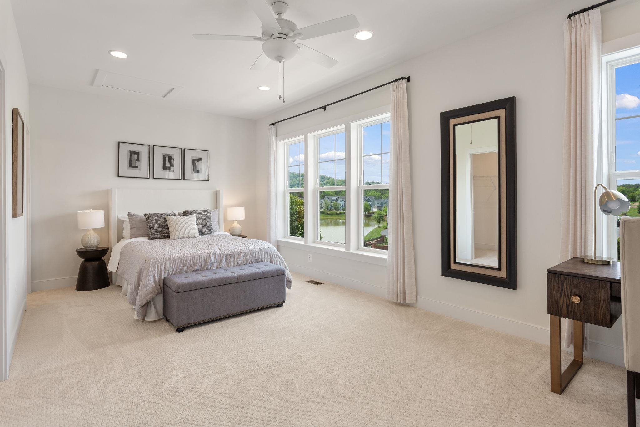 3221 PRESTON SHORE DR Unit: 19E