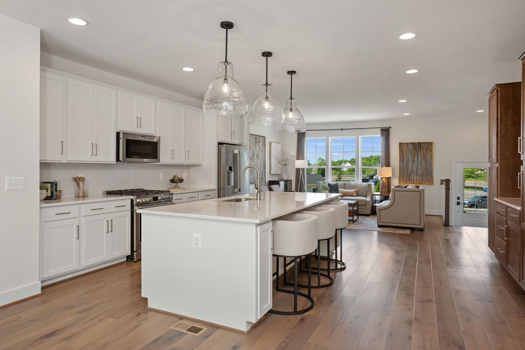 3221 PRESTON SHORE DR Unit: 19E