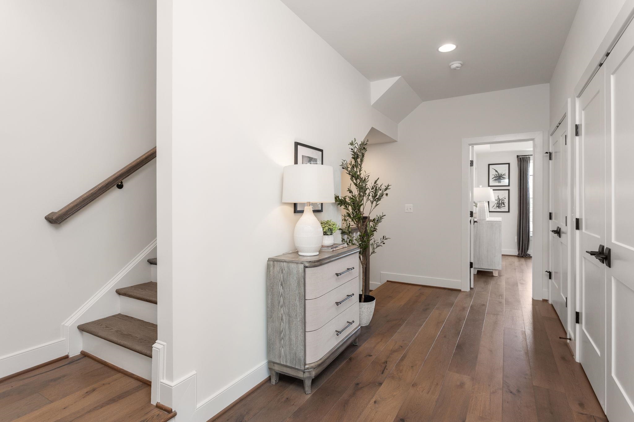 3221 PRESTON SHORE DR Unit: 19E