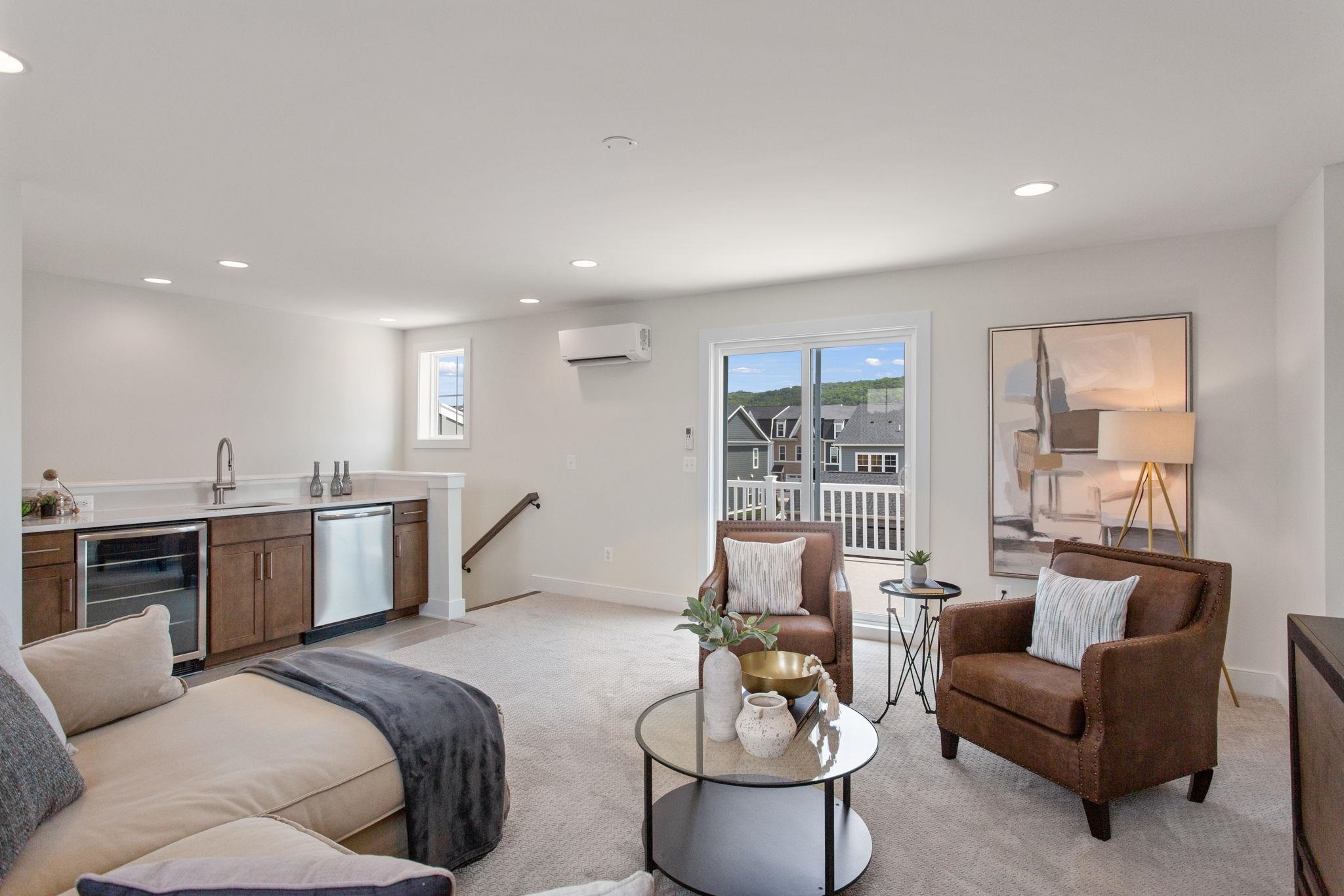 3221 PRESTON SHORE DR Unit: 19E