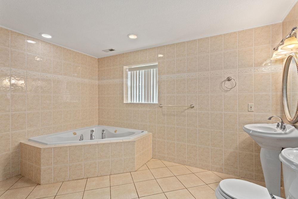 1734 AMHERST CT