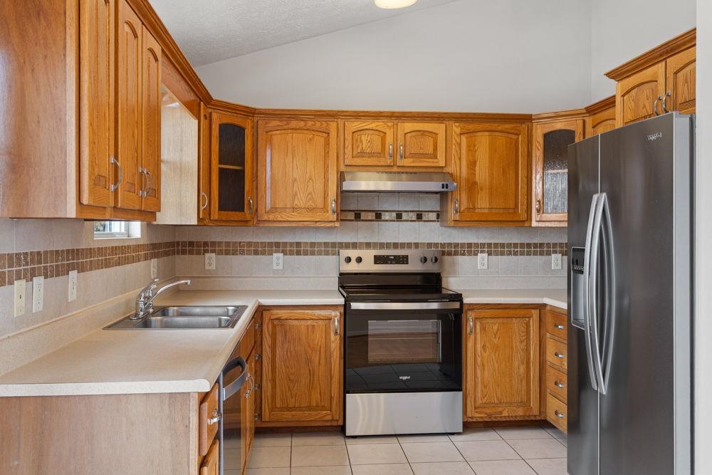 1734 AMHERST CT