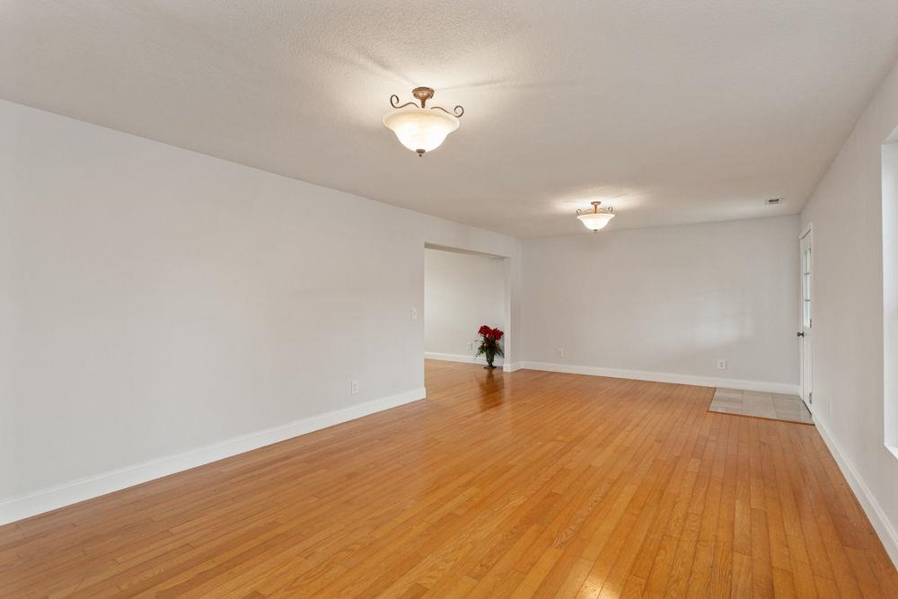 1734 AMHERST CT
