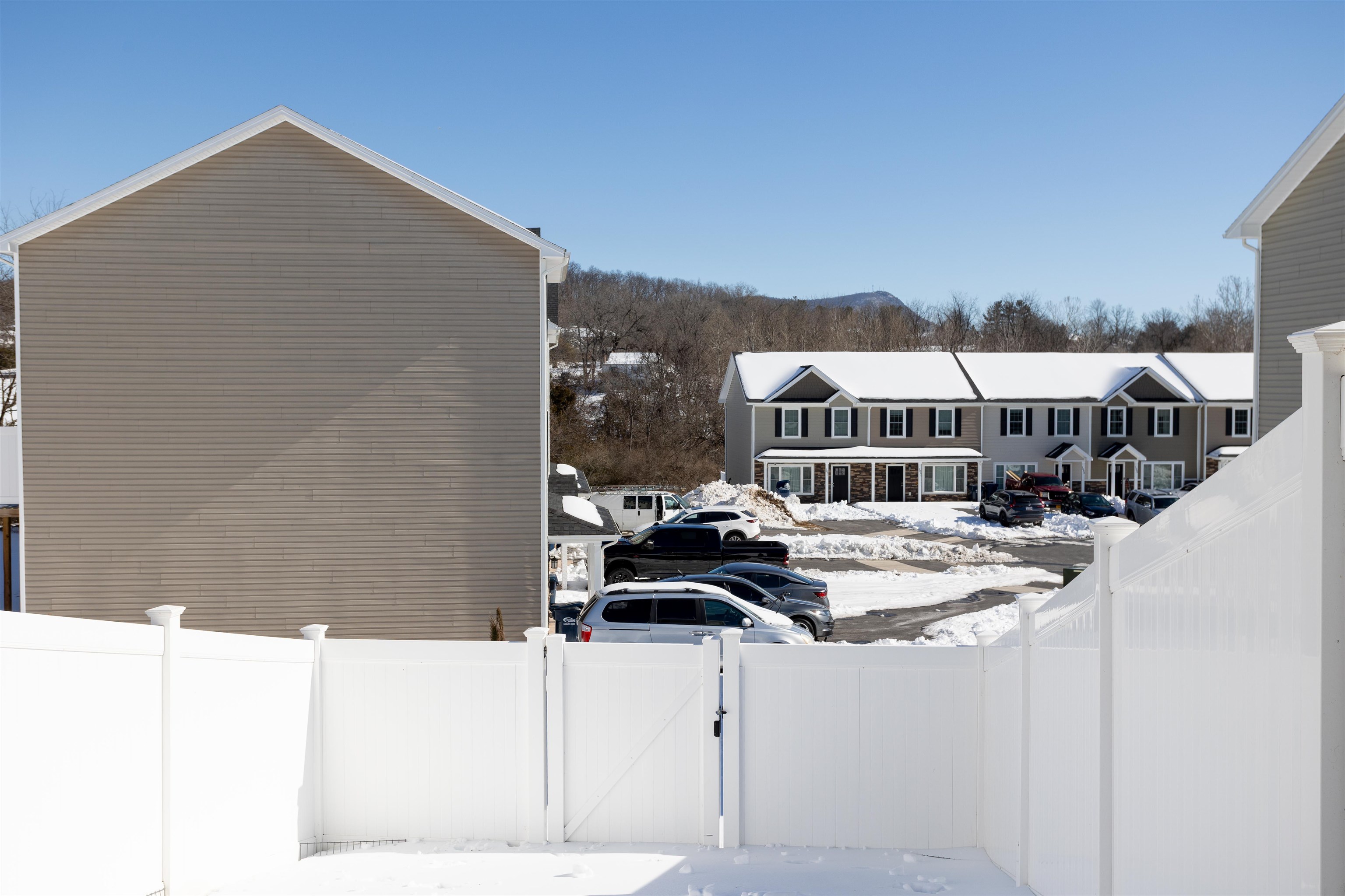 1091 BLUEMOON DR Unit: 36
