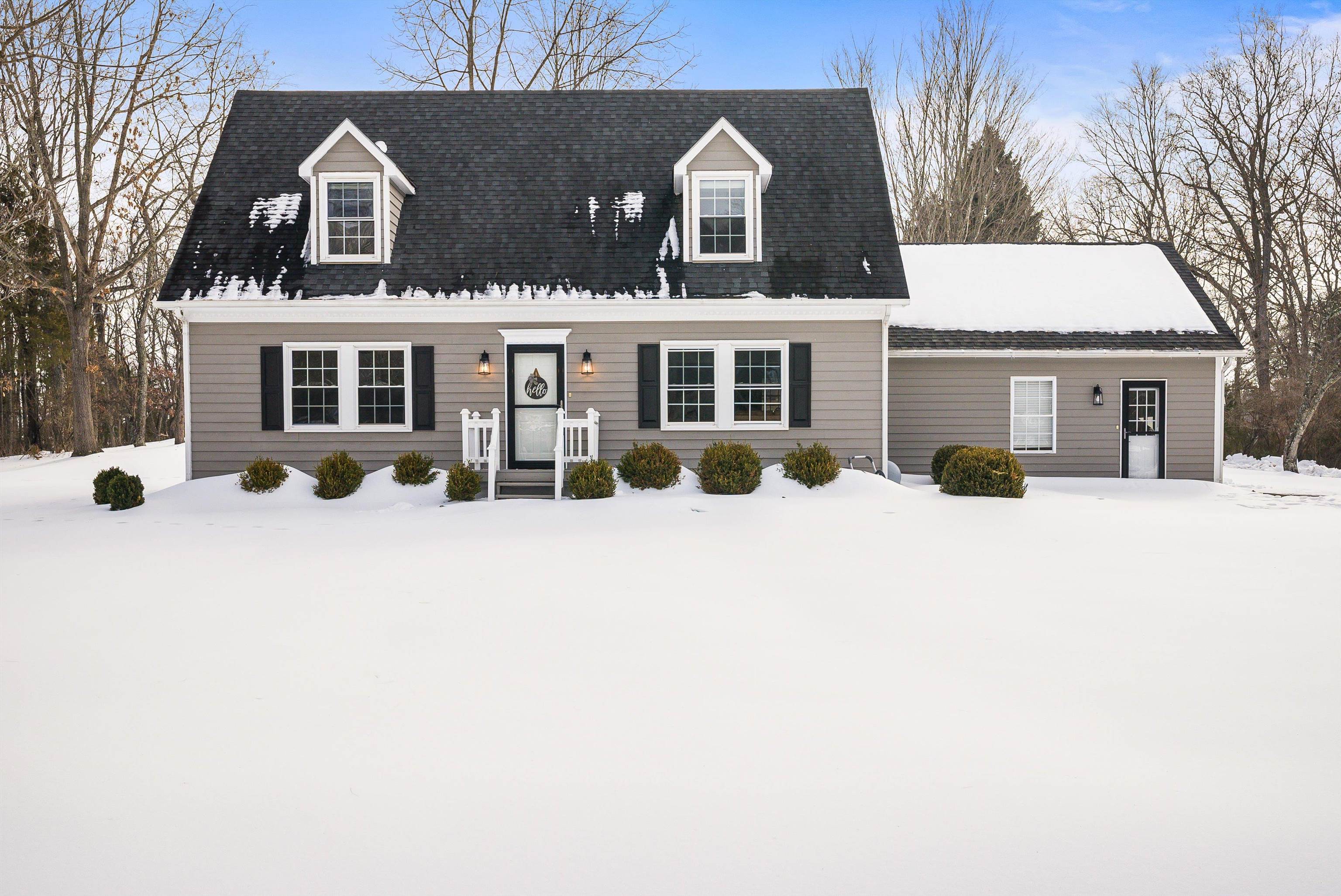 1894 HAWKSBILL RD