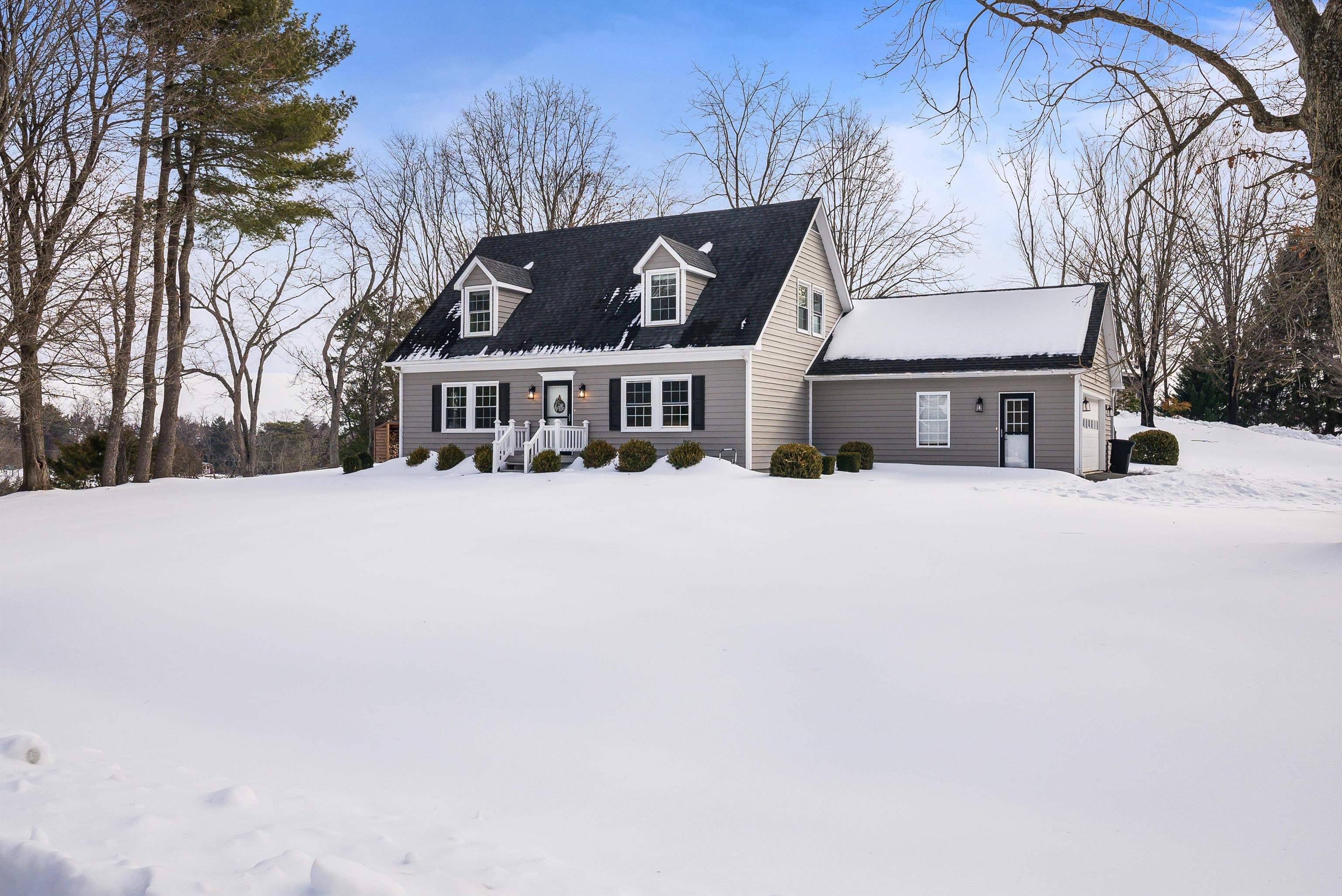 1894 HAWKSBILL RD
