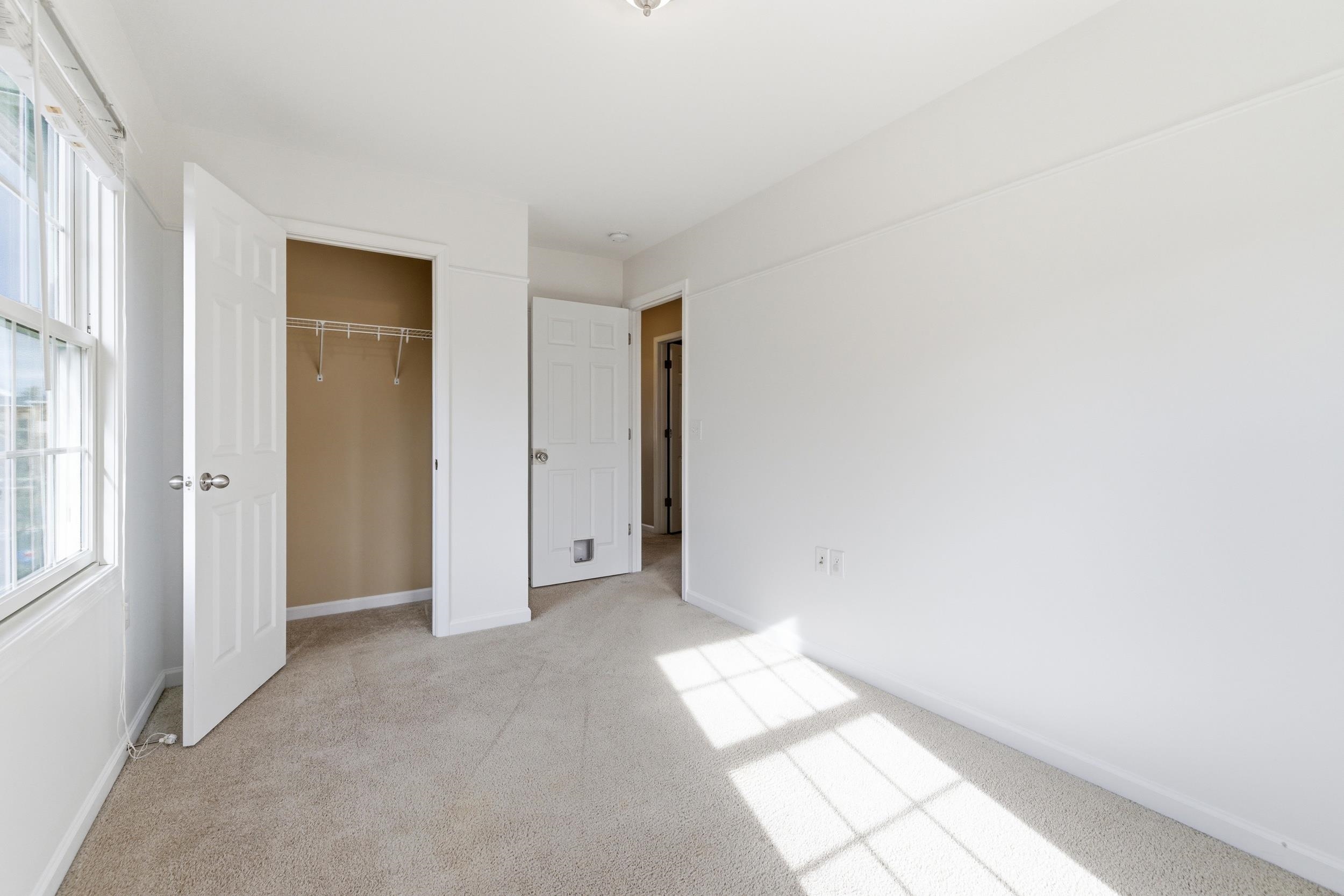 1213 SETTLERS LN
