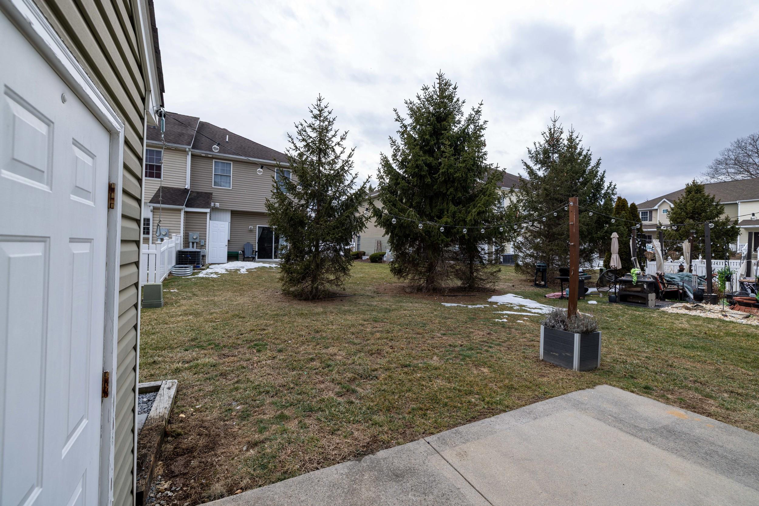 1213 SETTLERS LN