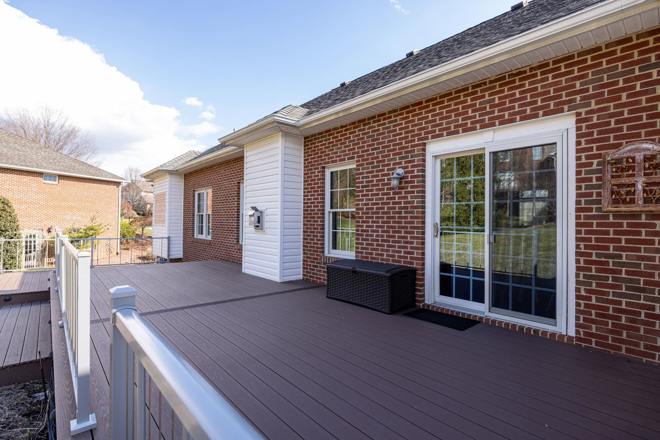 3207 BARRINGTON DR