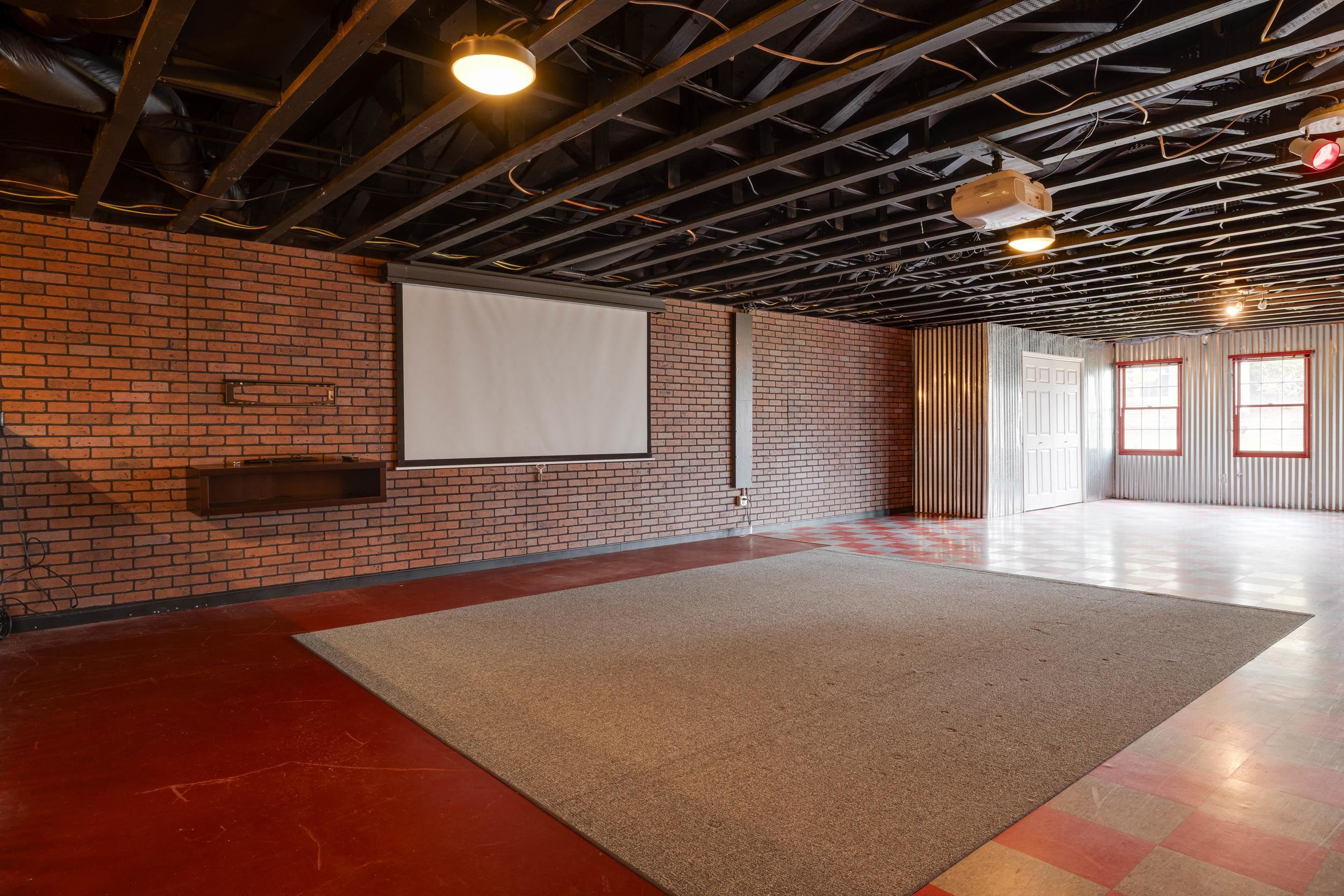 3207 BARRINGTON DR