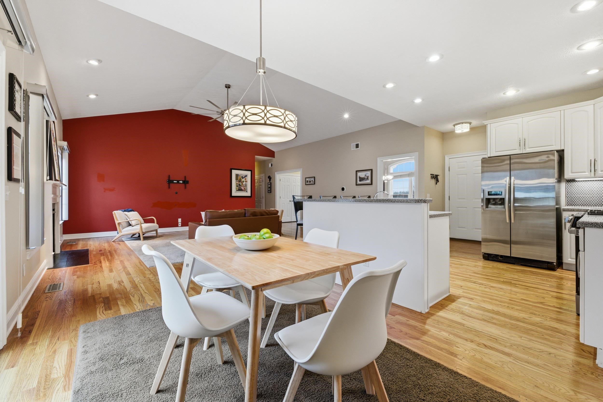 3207 BARRINGTON DR