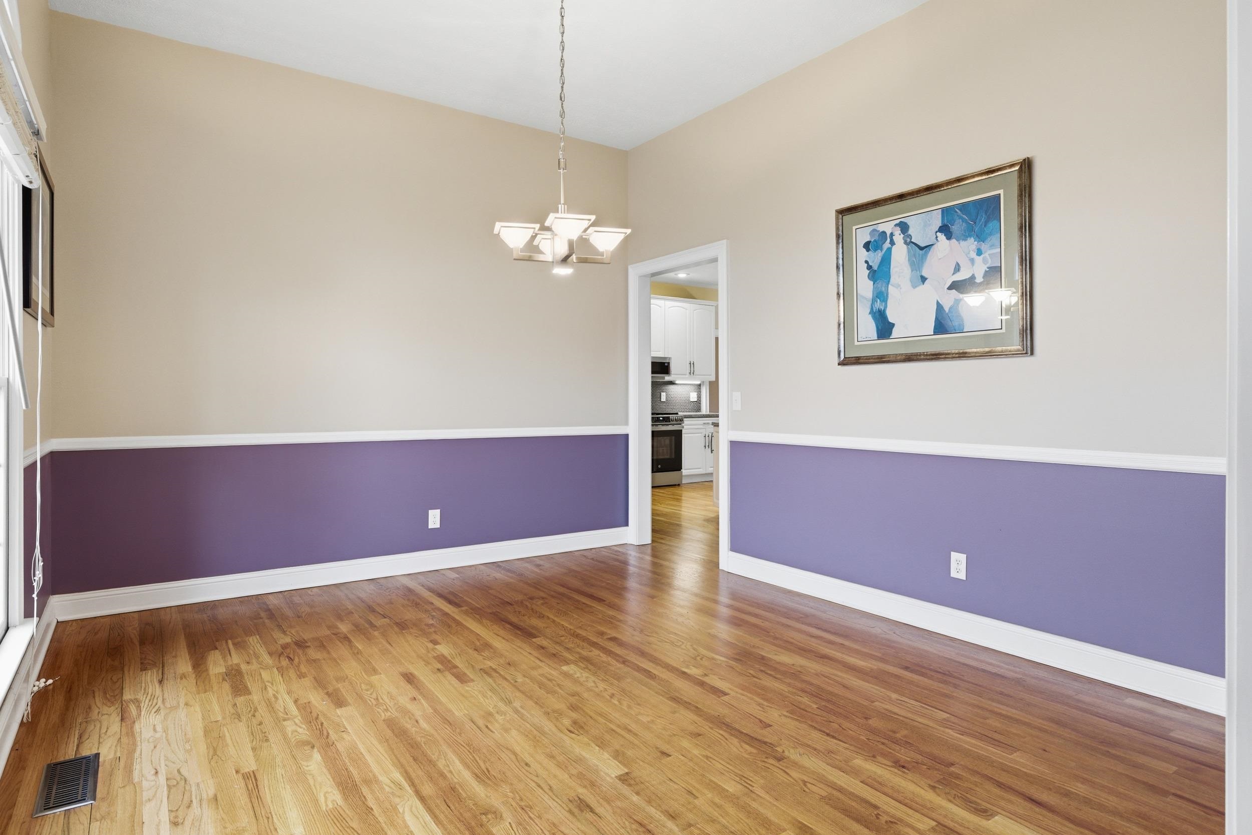 3207 BARRINGTON DR