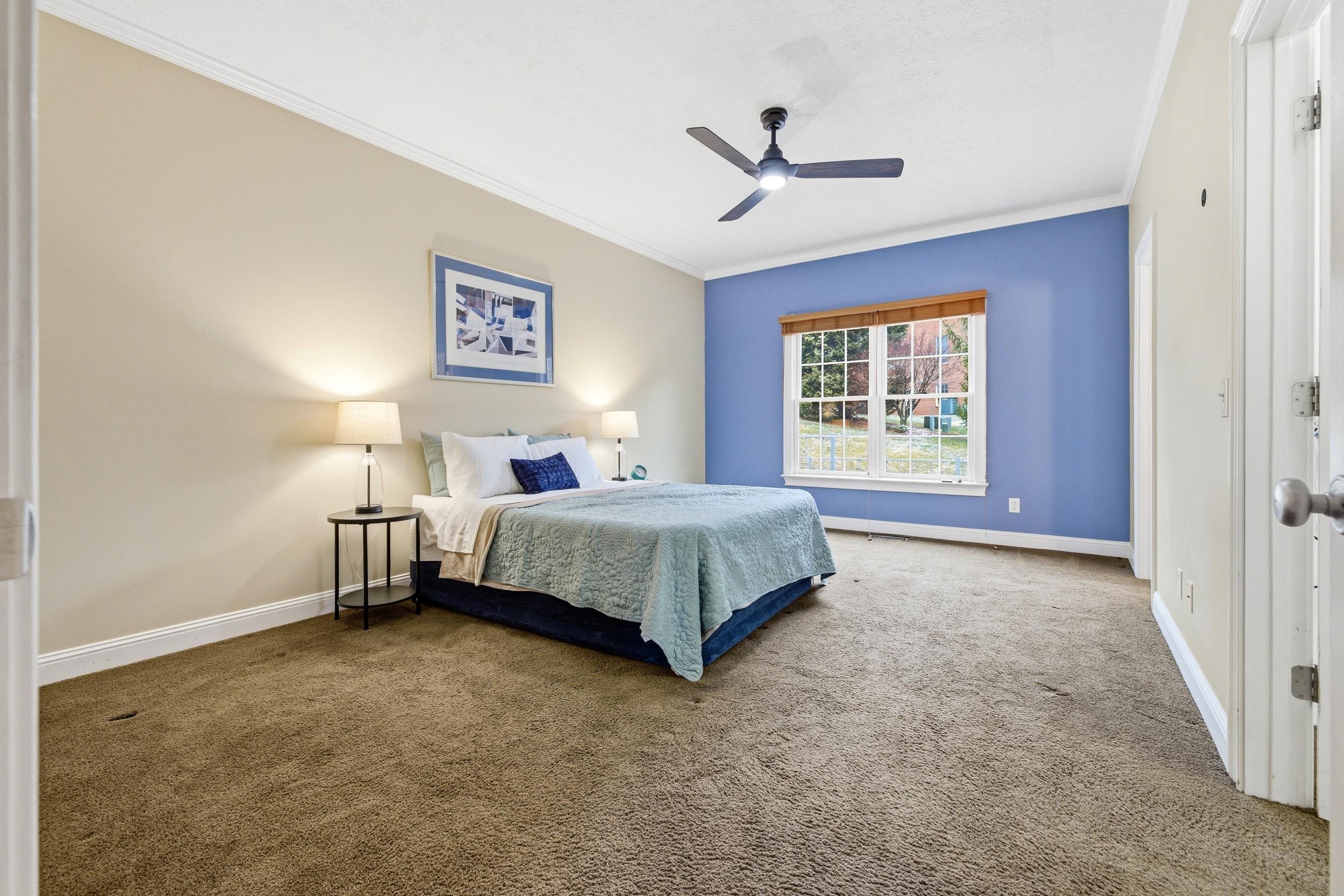 3207 BARRINGTON DR