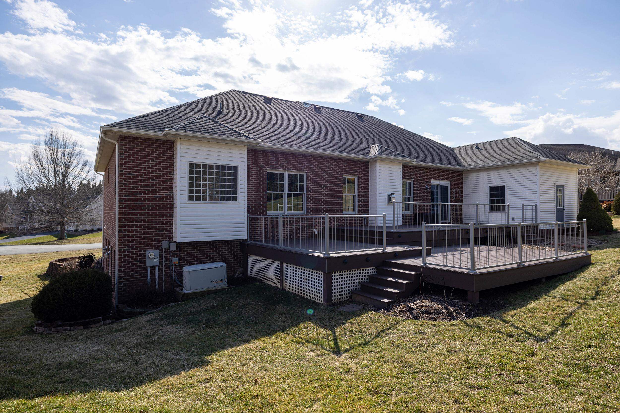 3207 BARRINGTON DR