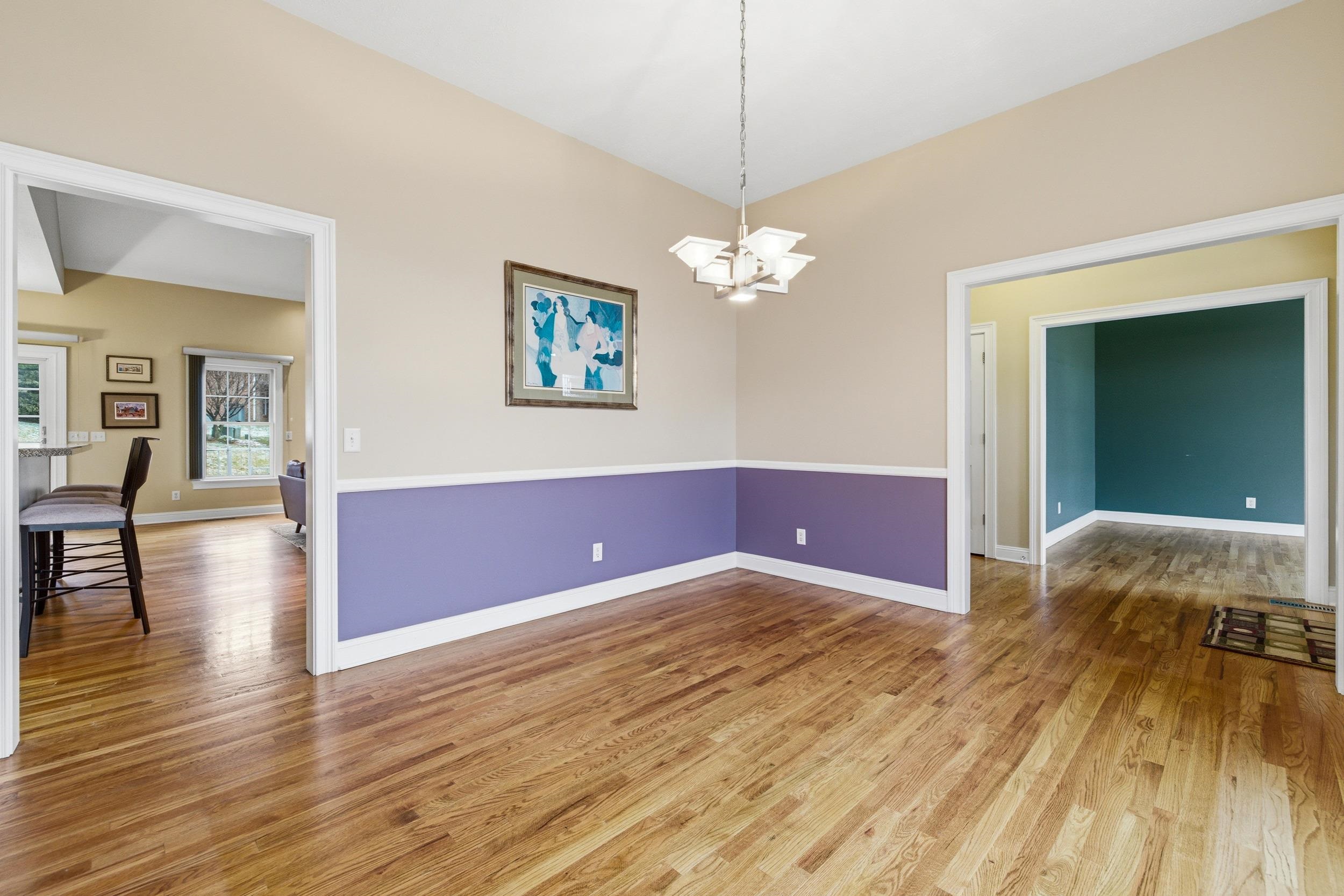 3207 BARRINGTON DR