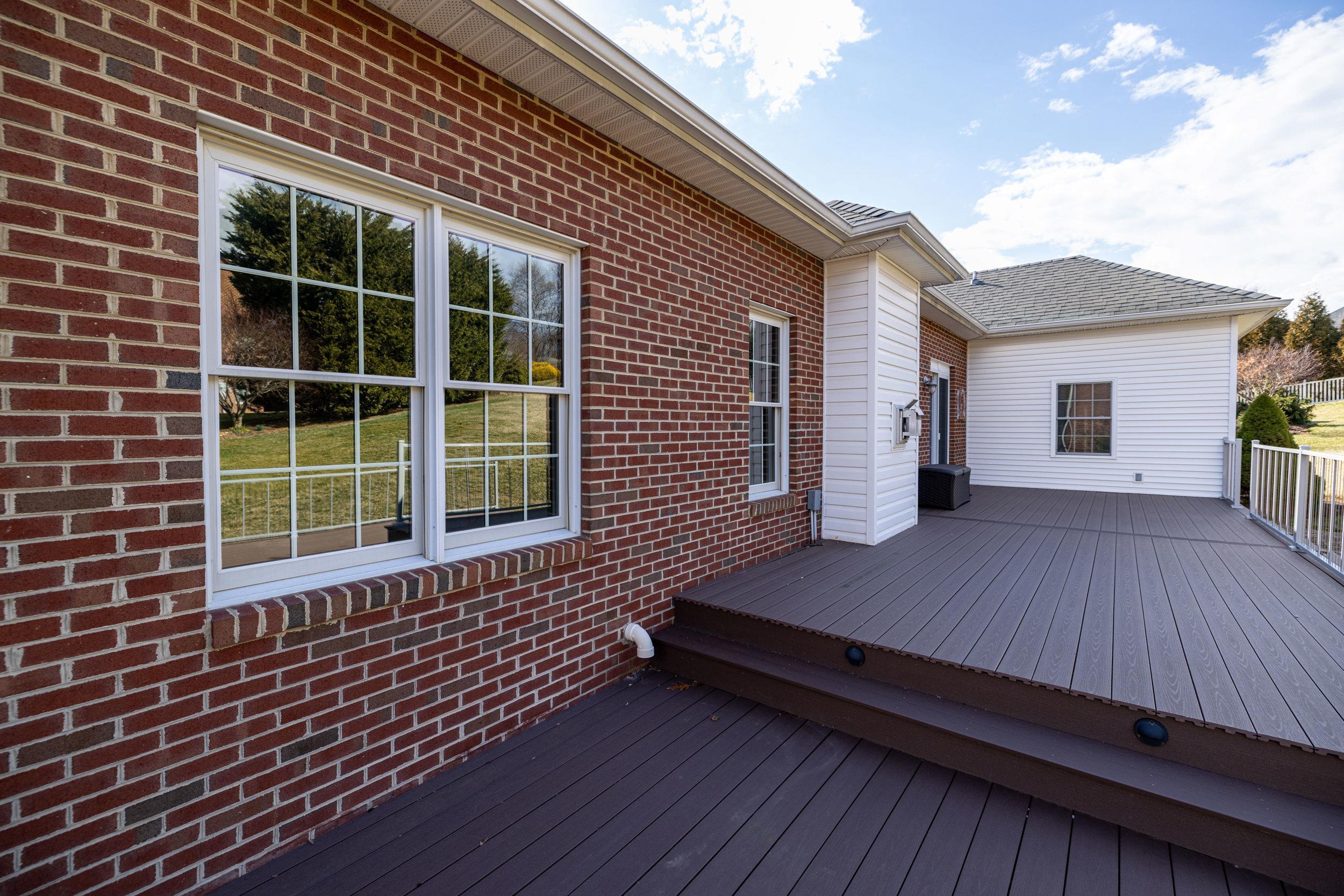 3207 BARRINGTON DR