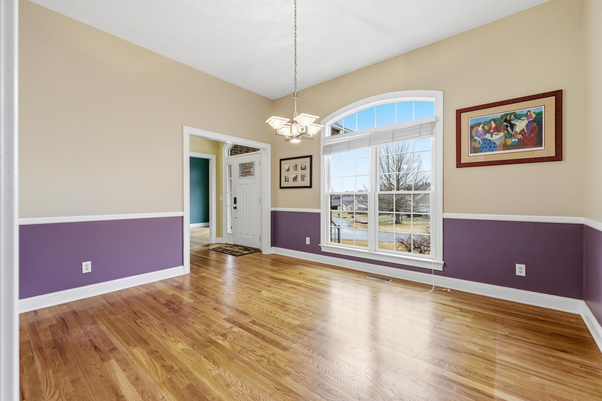 3207 BARRINGTON DR