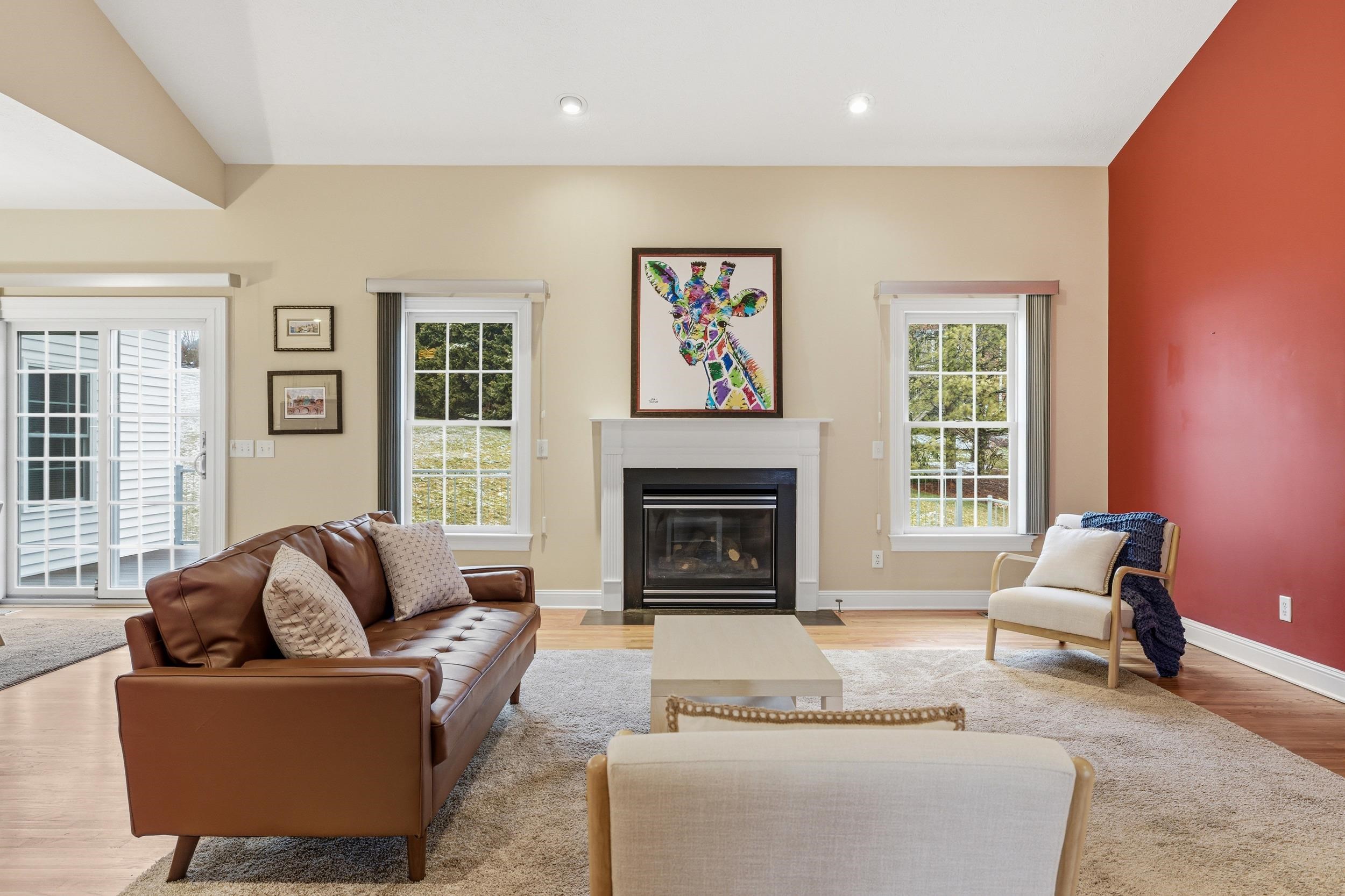 3207 BARRINGTON DR