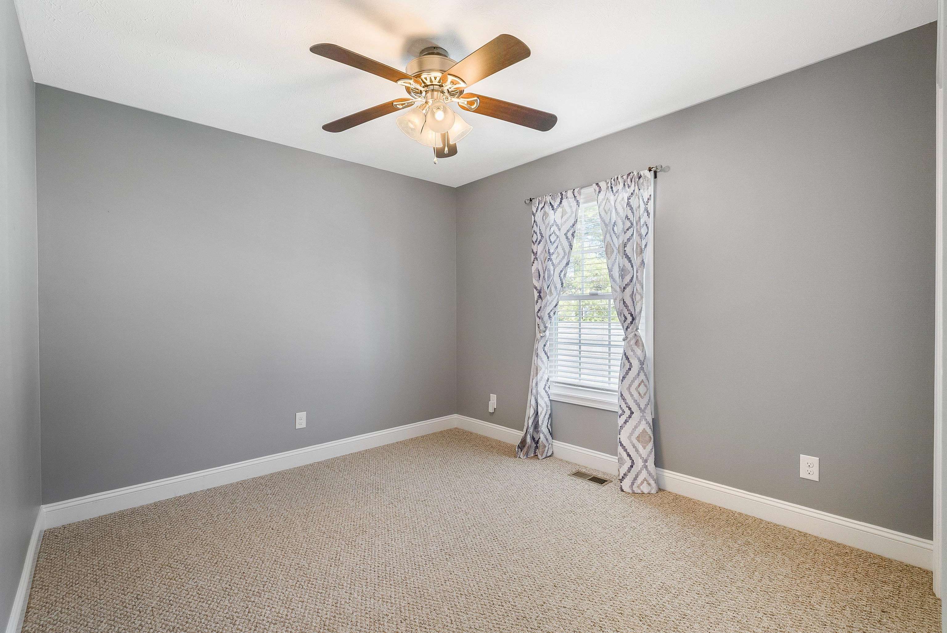268 DYLAN CIR