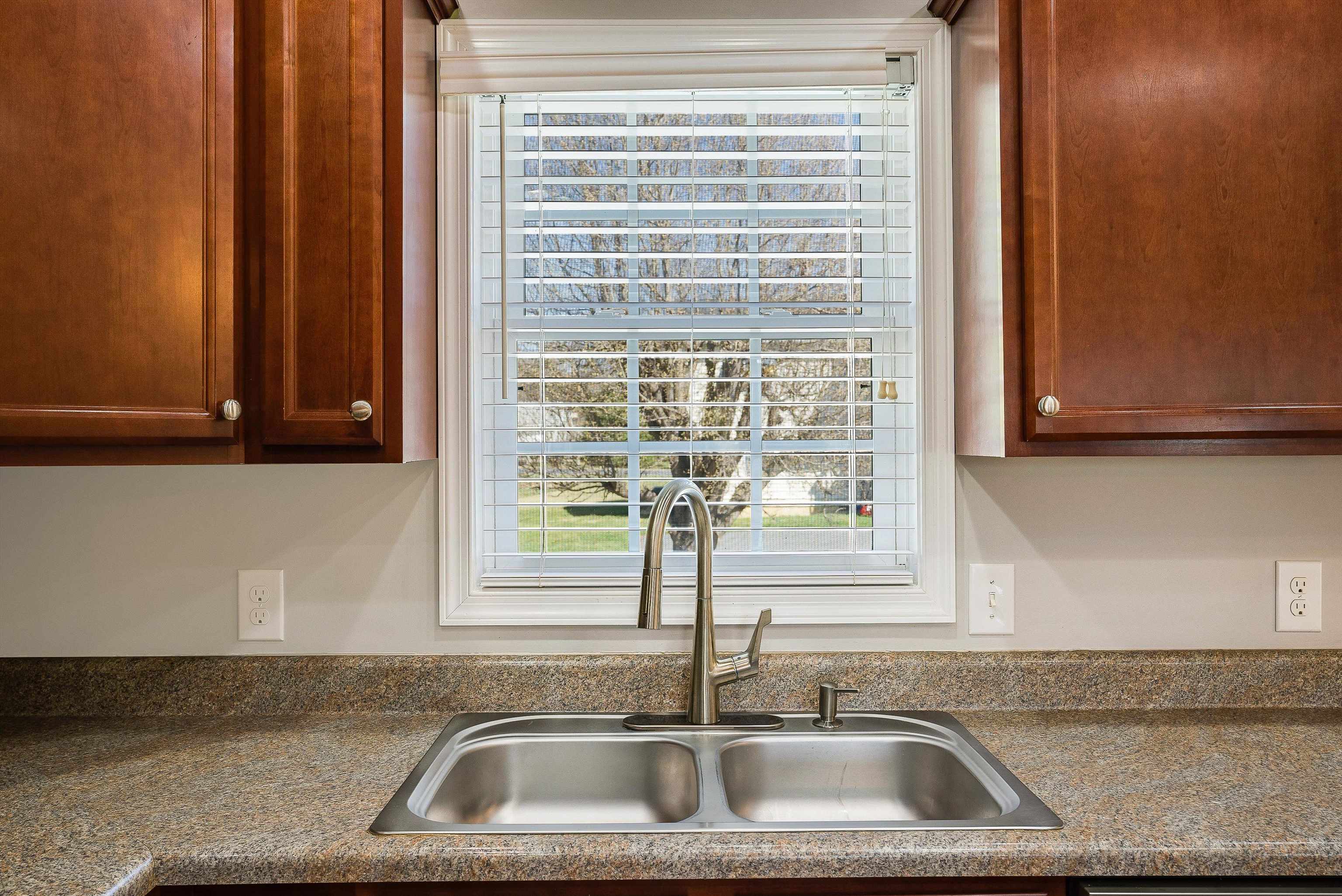 268 DYLAN CIR