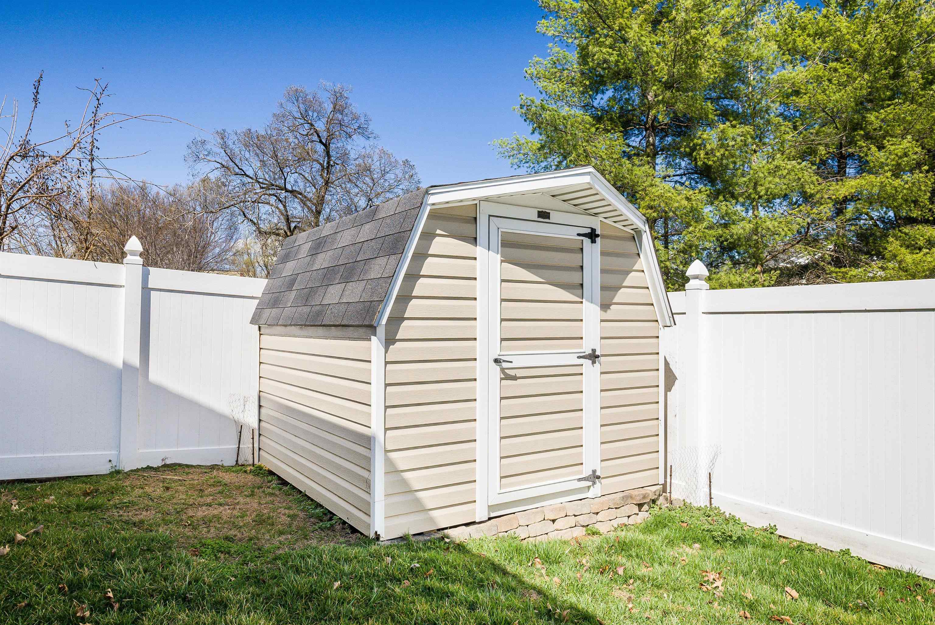 268 DYLAN CIR