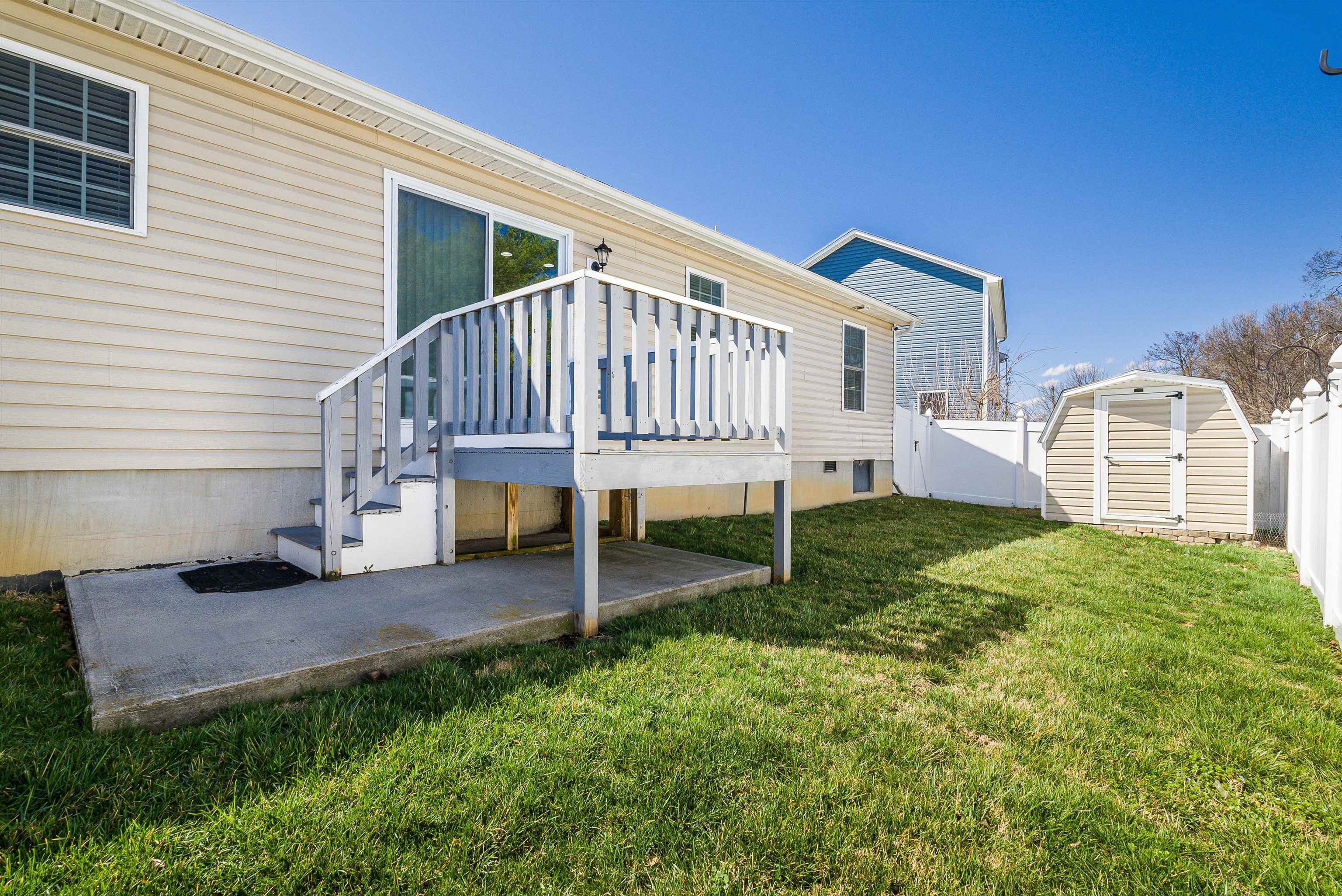 268 DYLAN CIR
